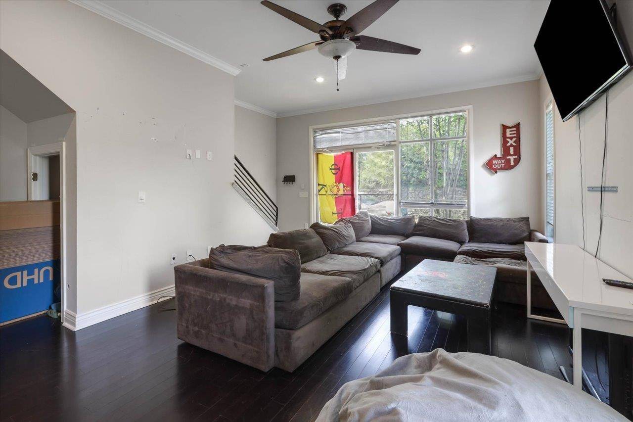 Tallahassee, FL 32301,449 Saint Francis Street #1