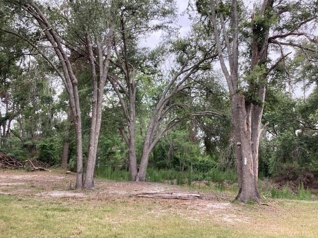Lee, FL 32059-5758,317 SE Centerwood Lane