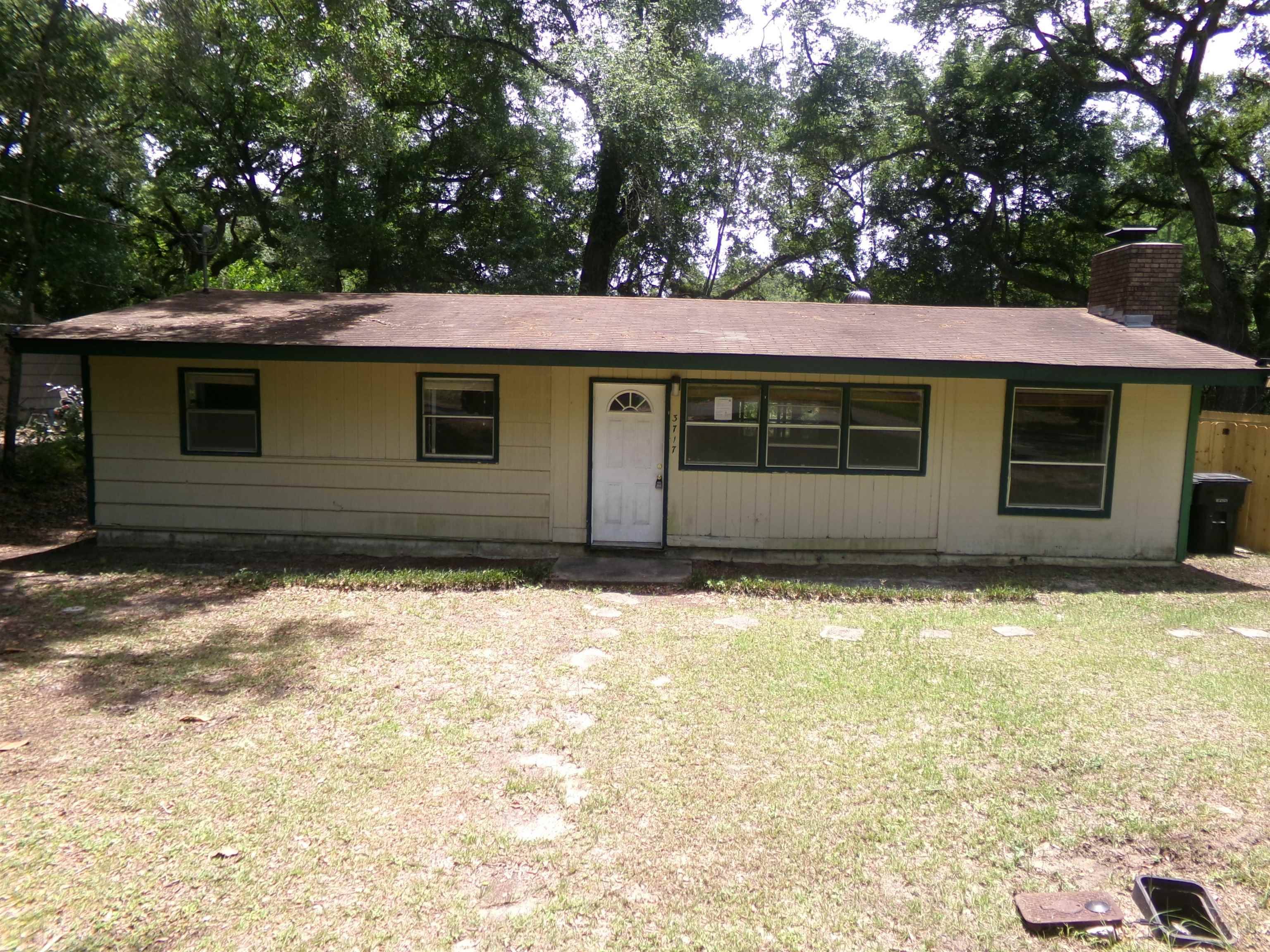Tallahassee, FL 32305,3717 Shoreline Drive