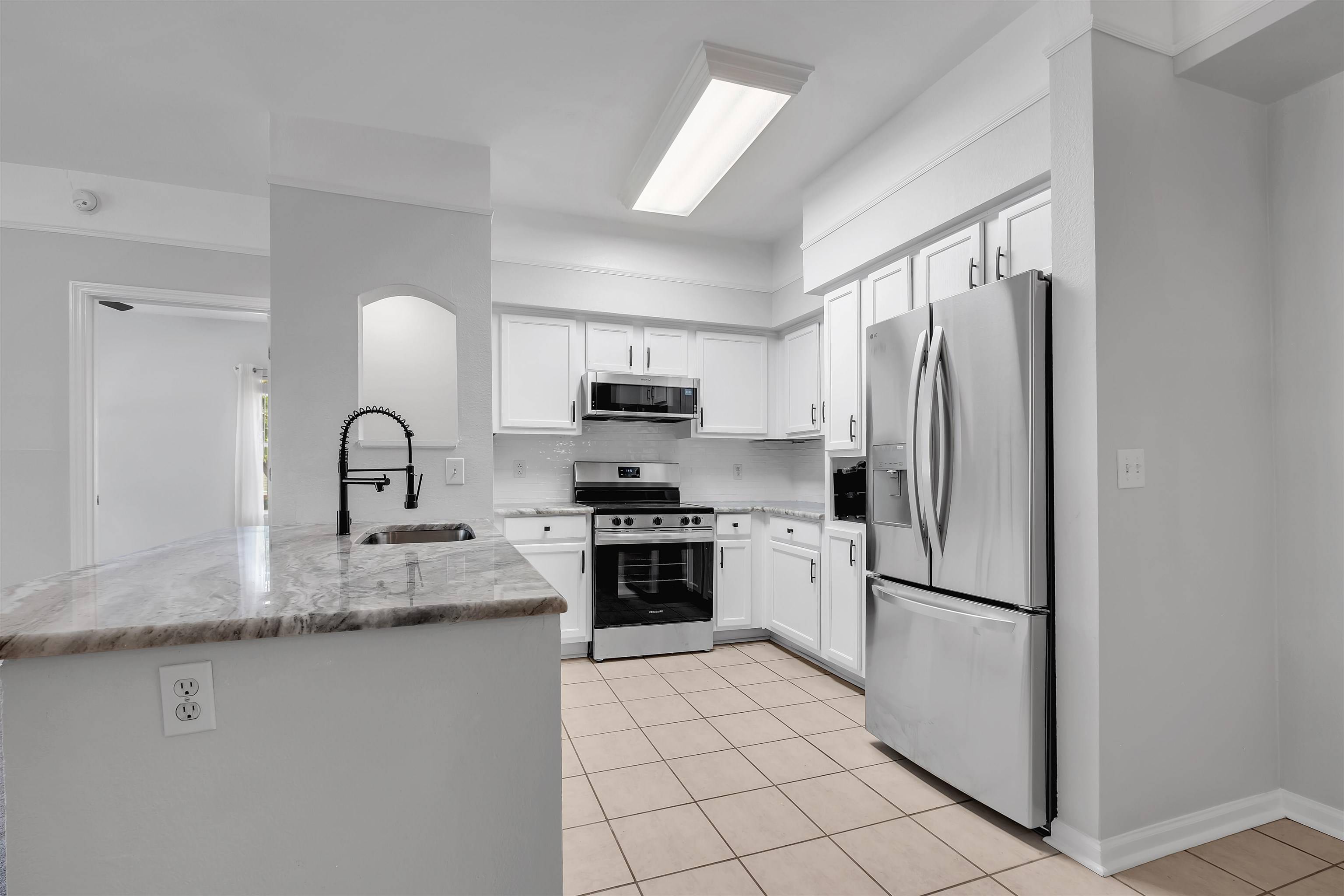 Tallahassee, FL 32312,2801 Chancellorsville Drive #1218