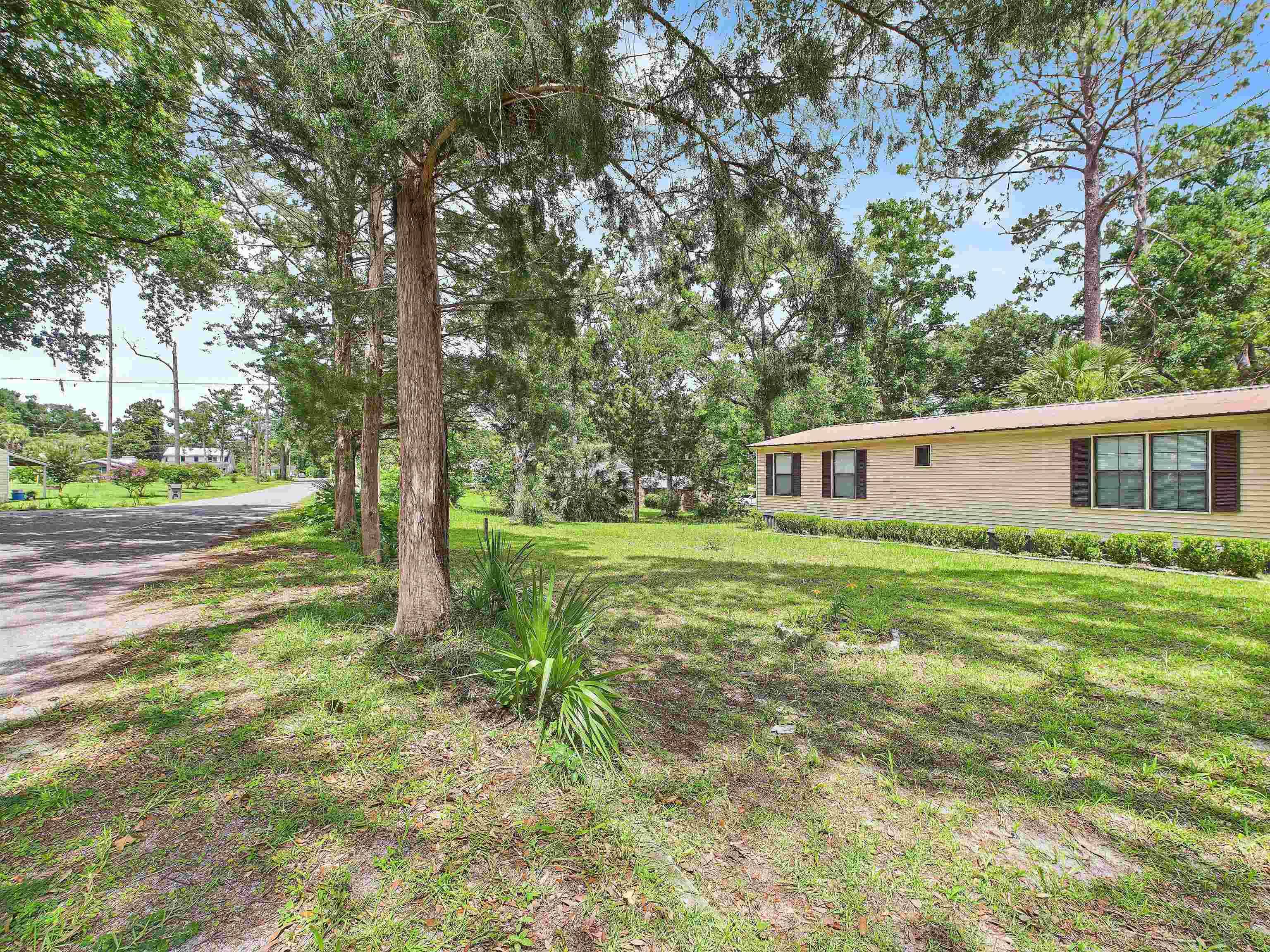 Mayo, FL 32066,226 NW Loyd Street