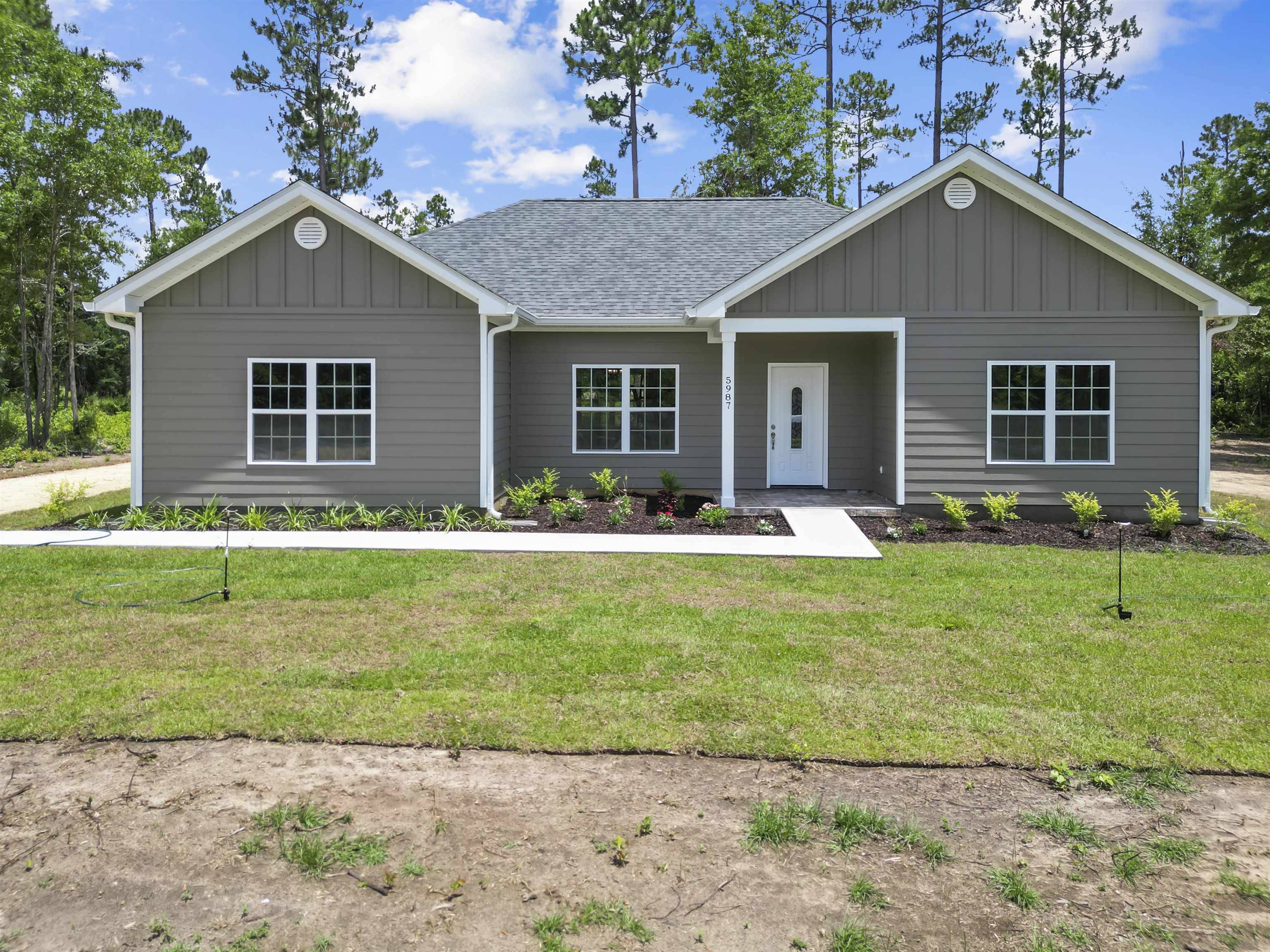 Marianna, FL 32446,5987 Cross Country Boulevard