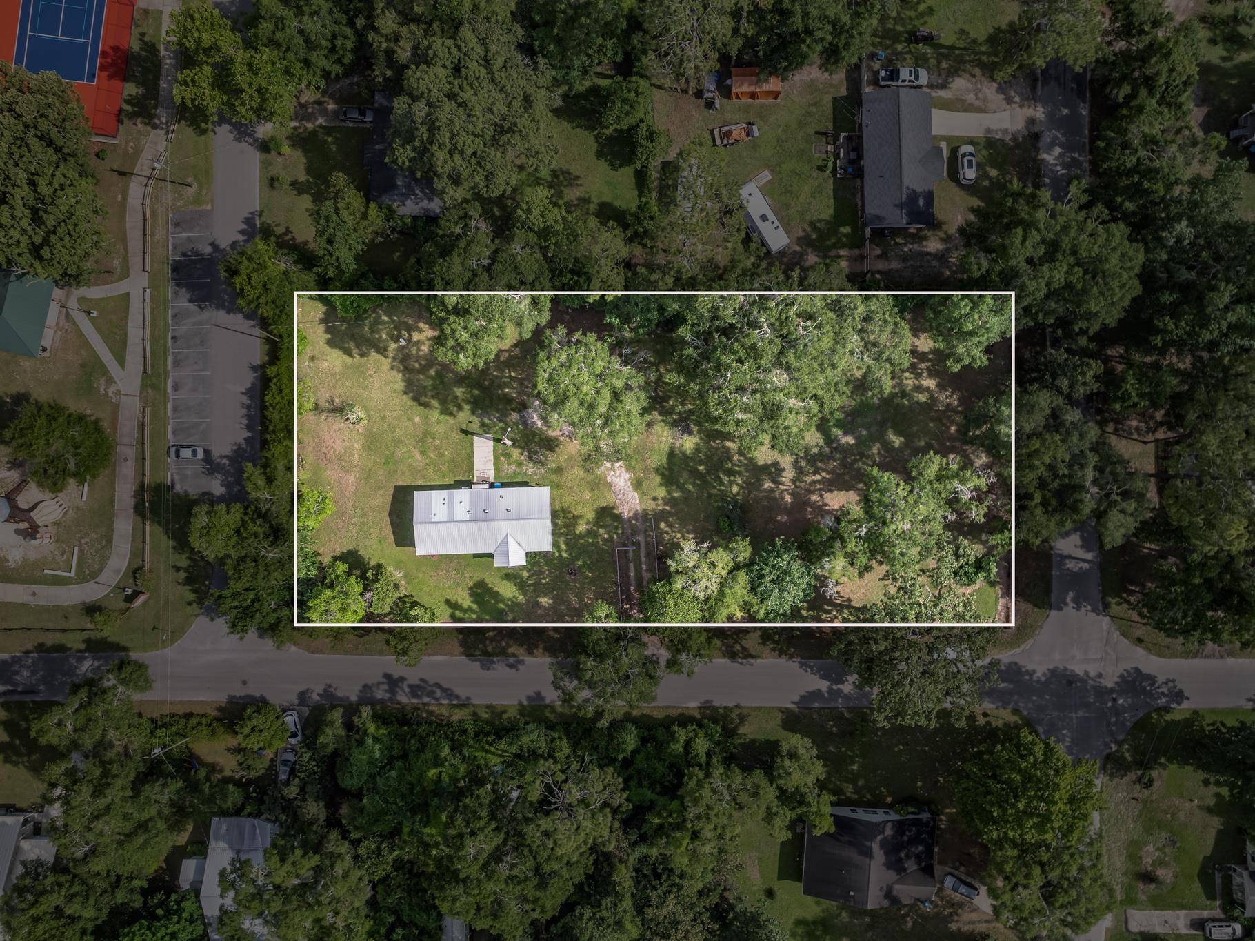 Crawfordville, FL 32327,54 Hickory Avenue