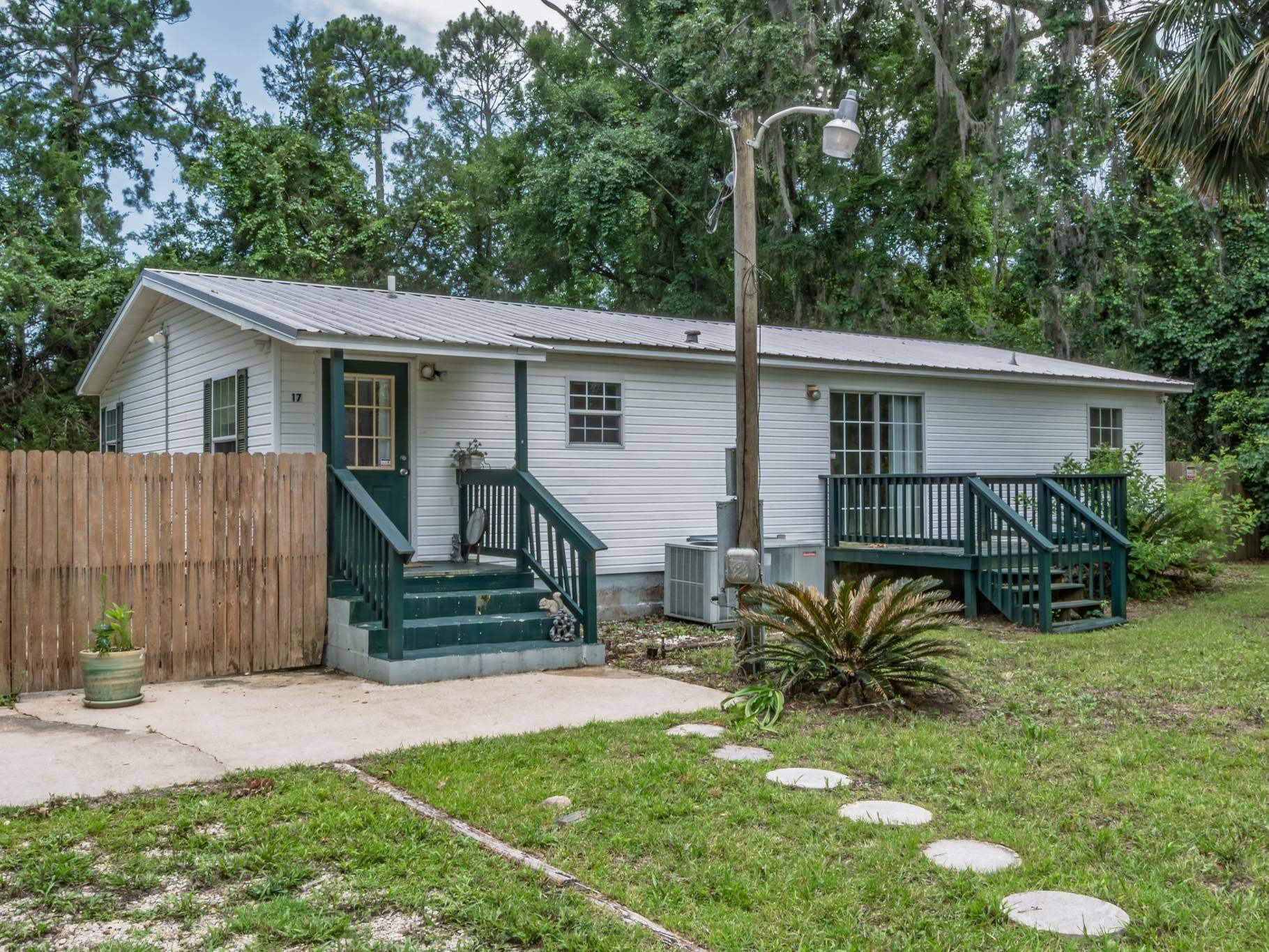 Crawfordville, FL 32327,17 Chinook Trail