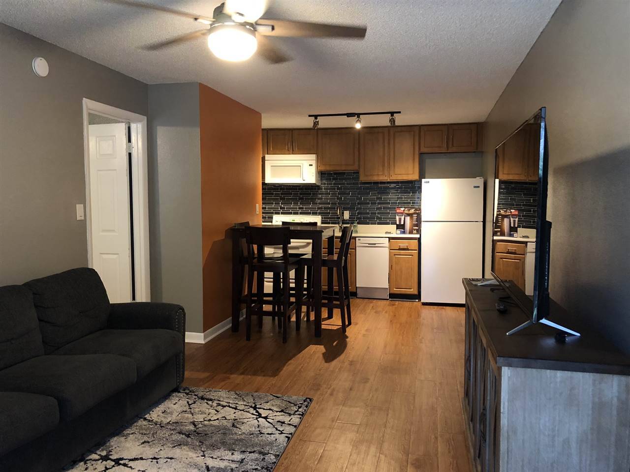 Tallahassee, FL 32304,403 Hayden Road #204