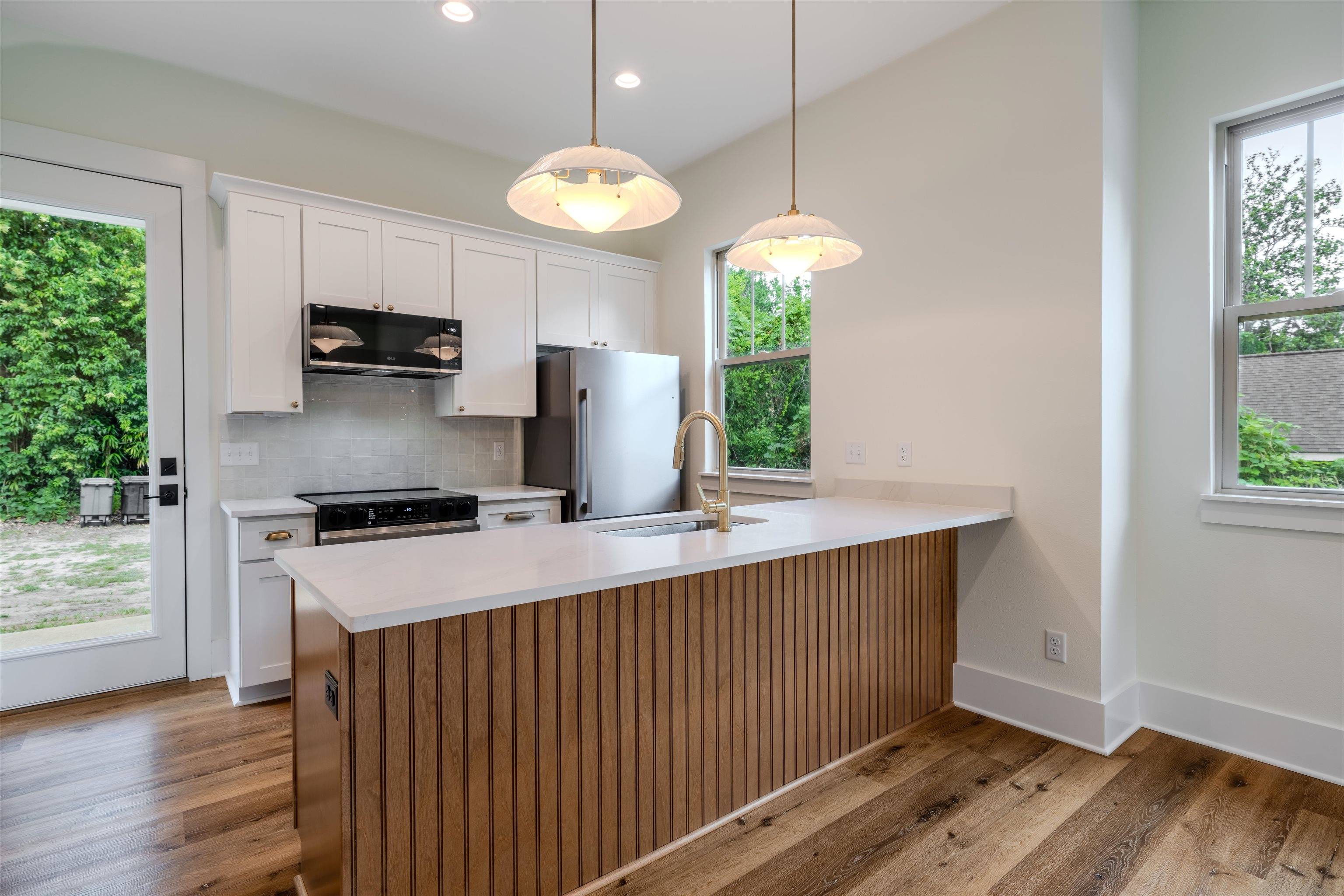 Tallahassee, FL 32301,637 E Seaboard Street #2