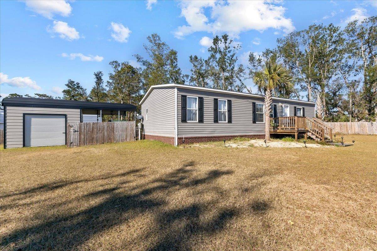 Steinhatchee, FL 32359,517 NE HWY 51