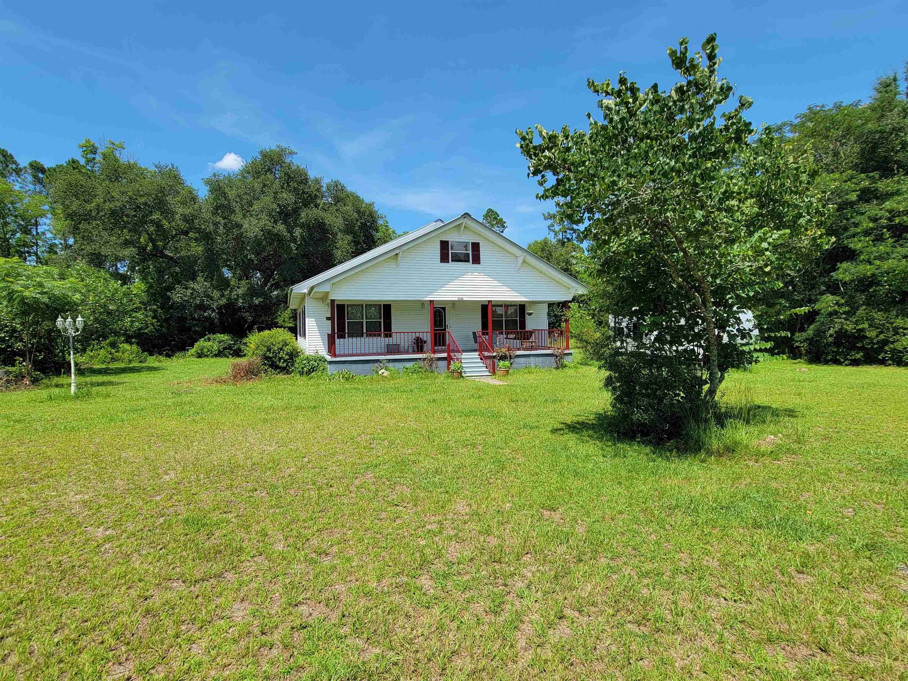 Malone, FL 32423,5284 Wintergreen Road