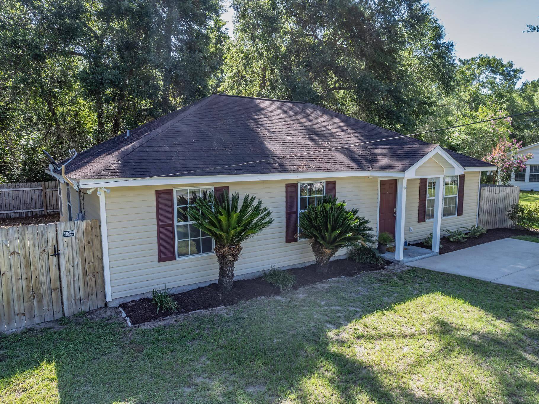 Crawfordville, FL 32327,1 Black Foot Road