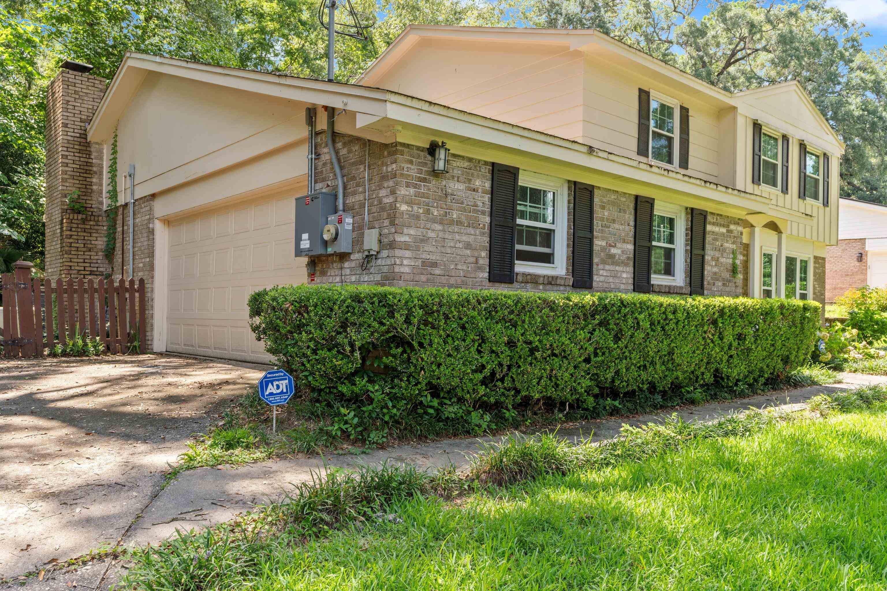Tallahassee, FL 32308,2512 Chamberlin Drive
