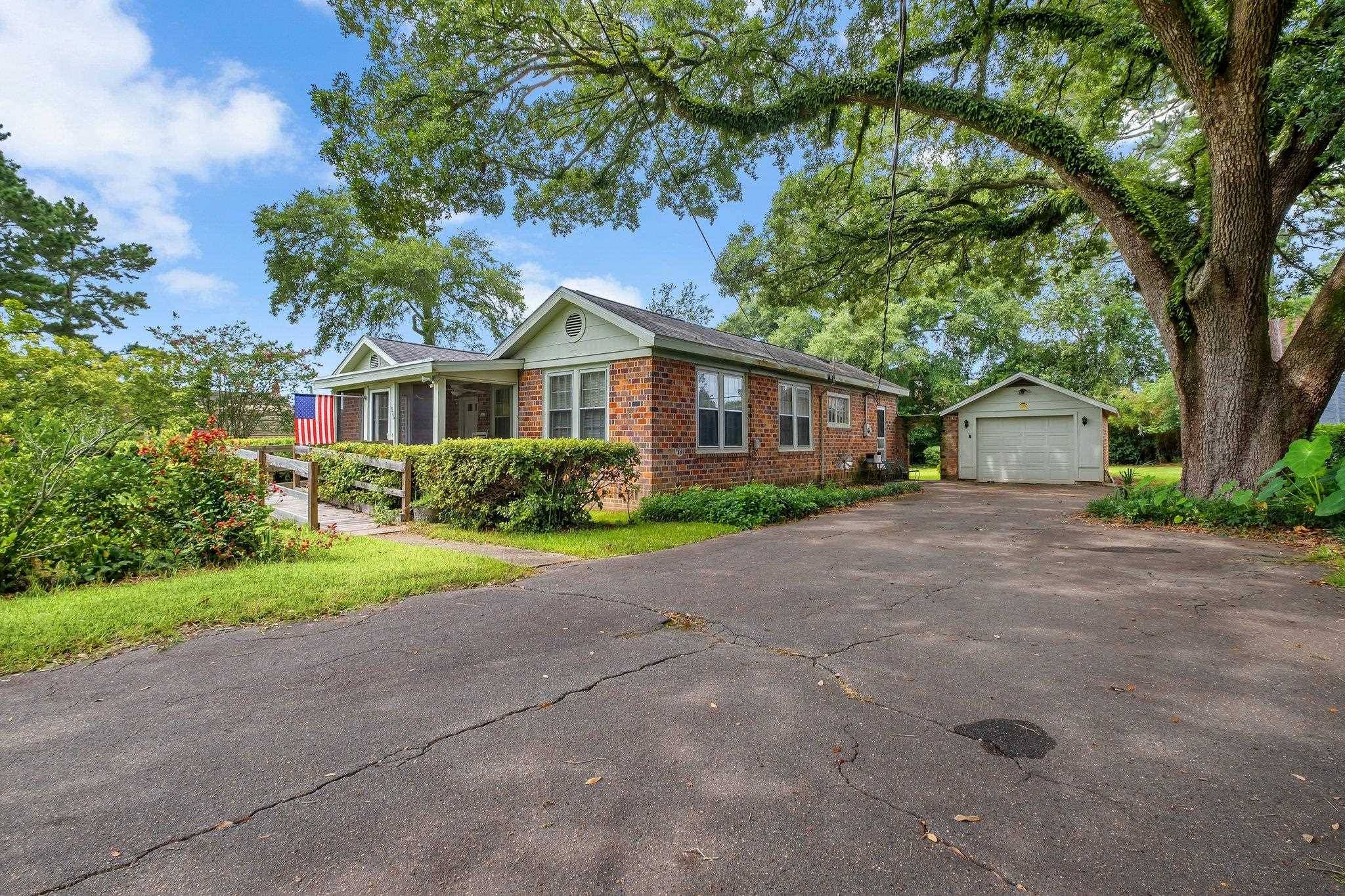 Tallahassee, FL 32303,1906 Hollywood Drive