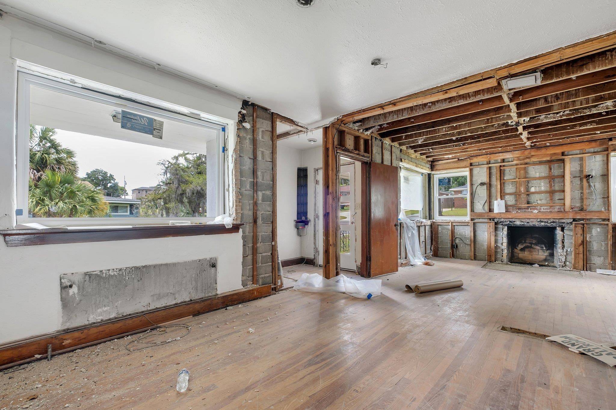 Tallahassee, FL 32301,111 Young Street #14