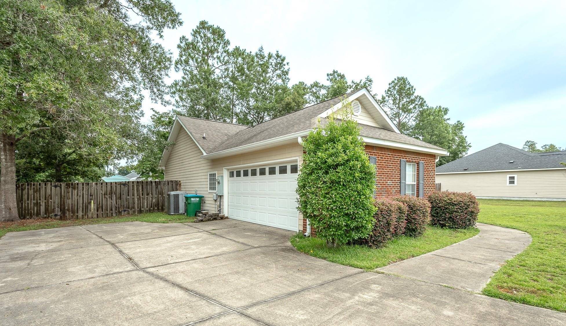 Crawfordville, FL 32327,34 Hawthorn Pass