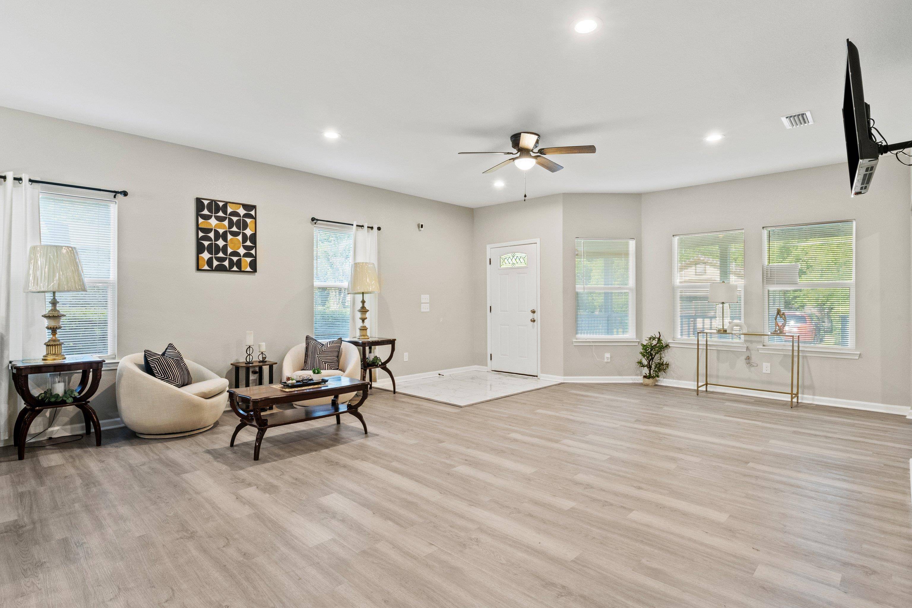 Quincy, FL 32351,208 N Lowe Street