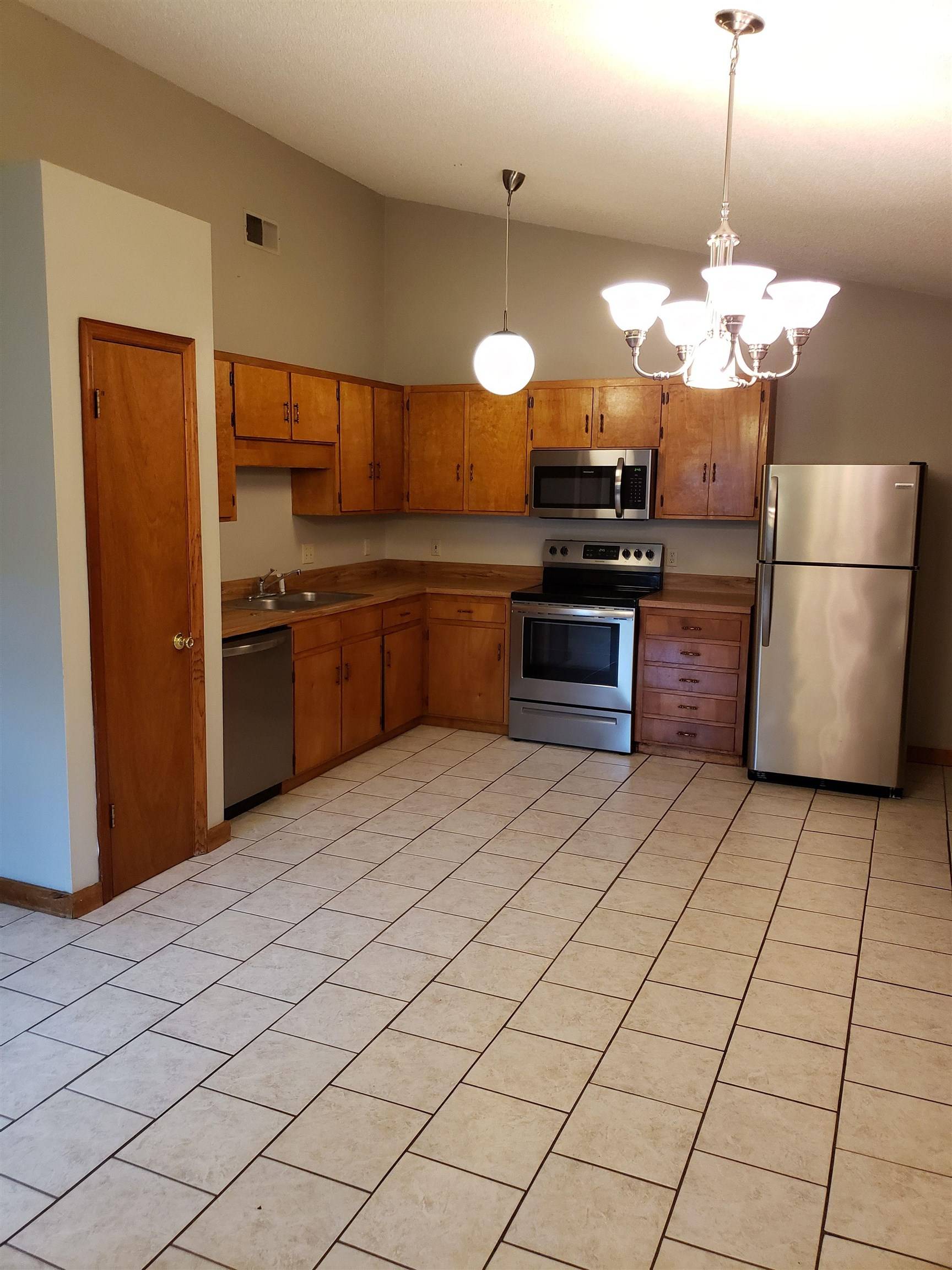 Tallahassee, FL 32303,441 Cactus Street