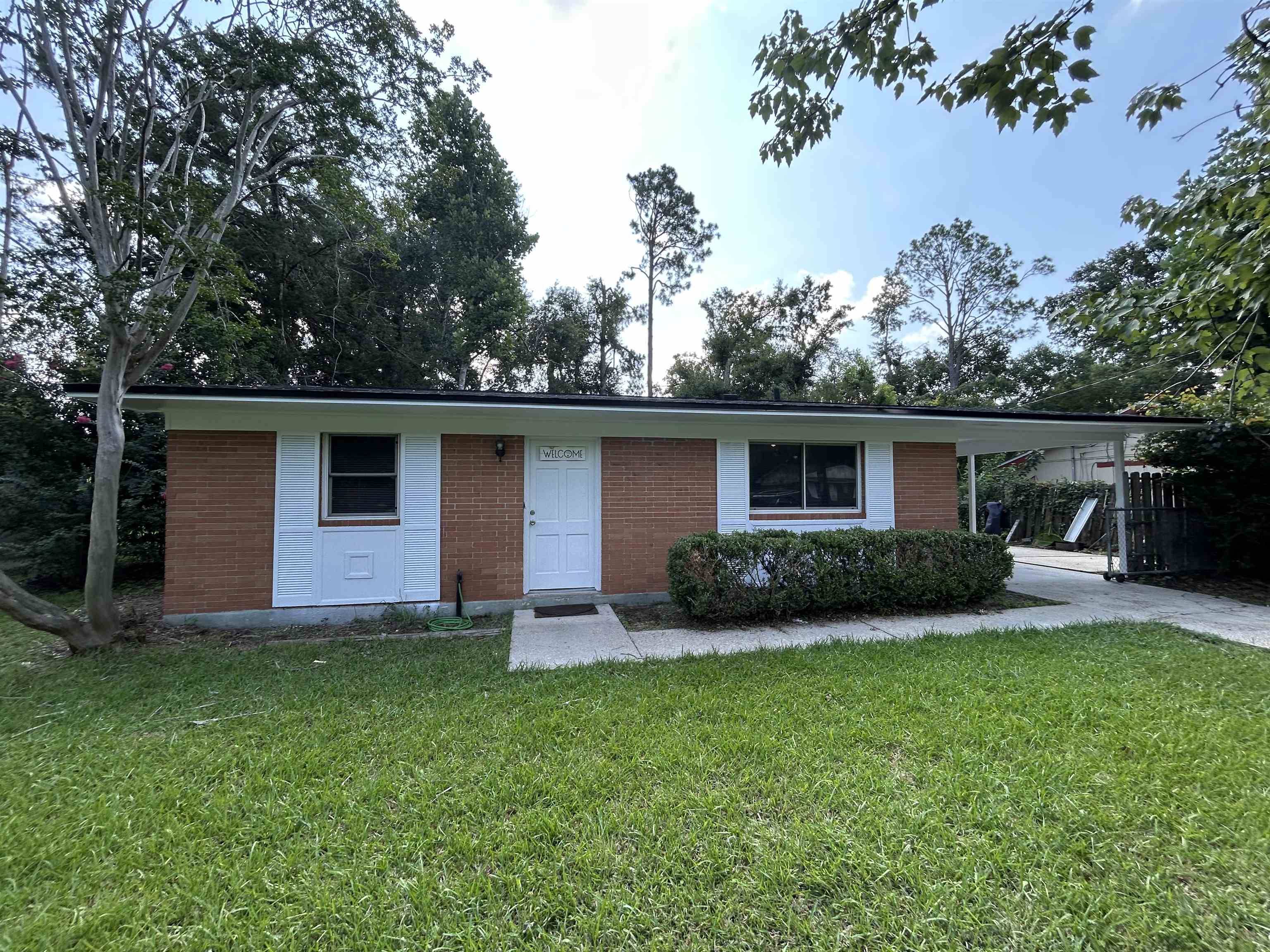 Tallahassee, FL 32304,821 Essex Drive