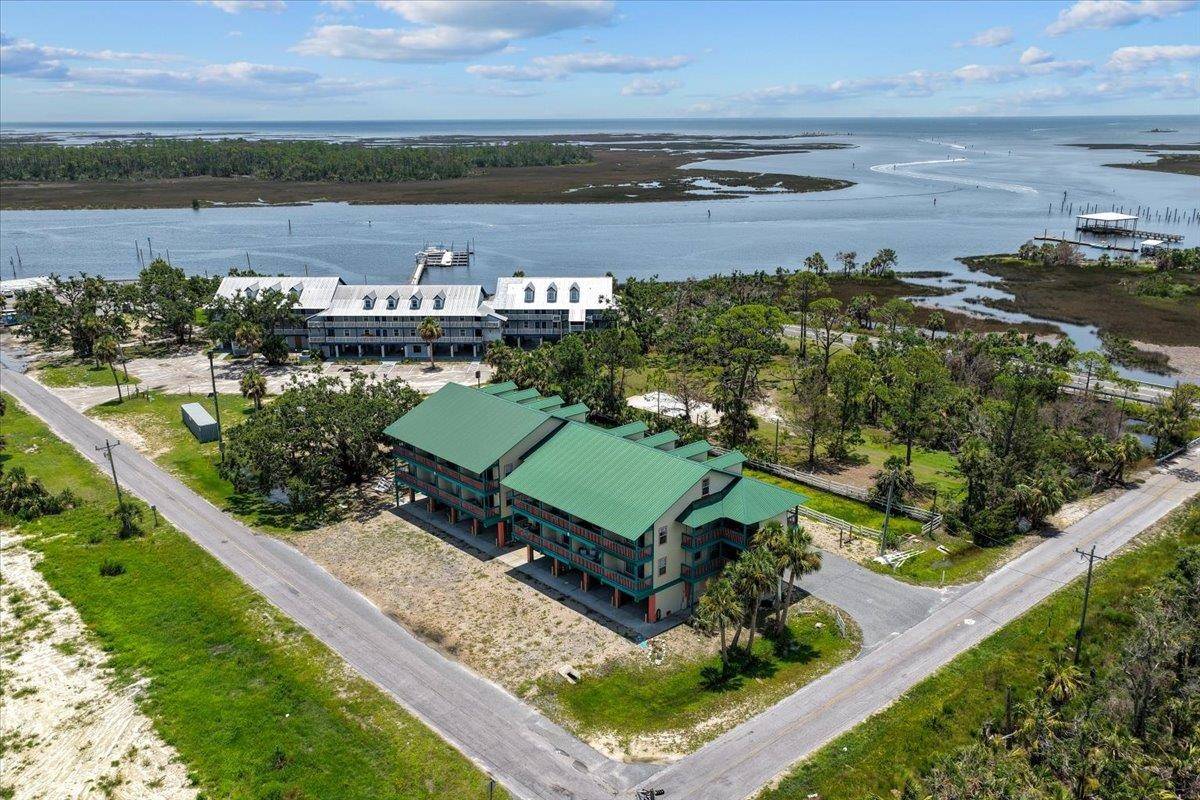 Steinhatchee, FL 32359,15 NW First Street #207