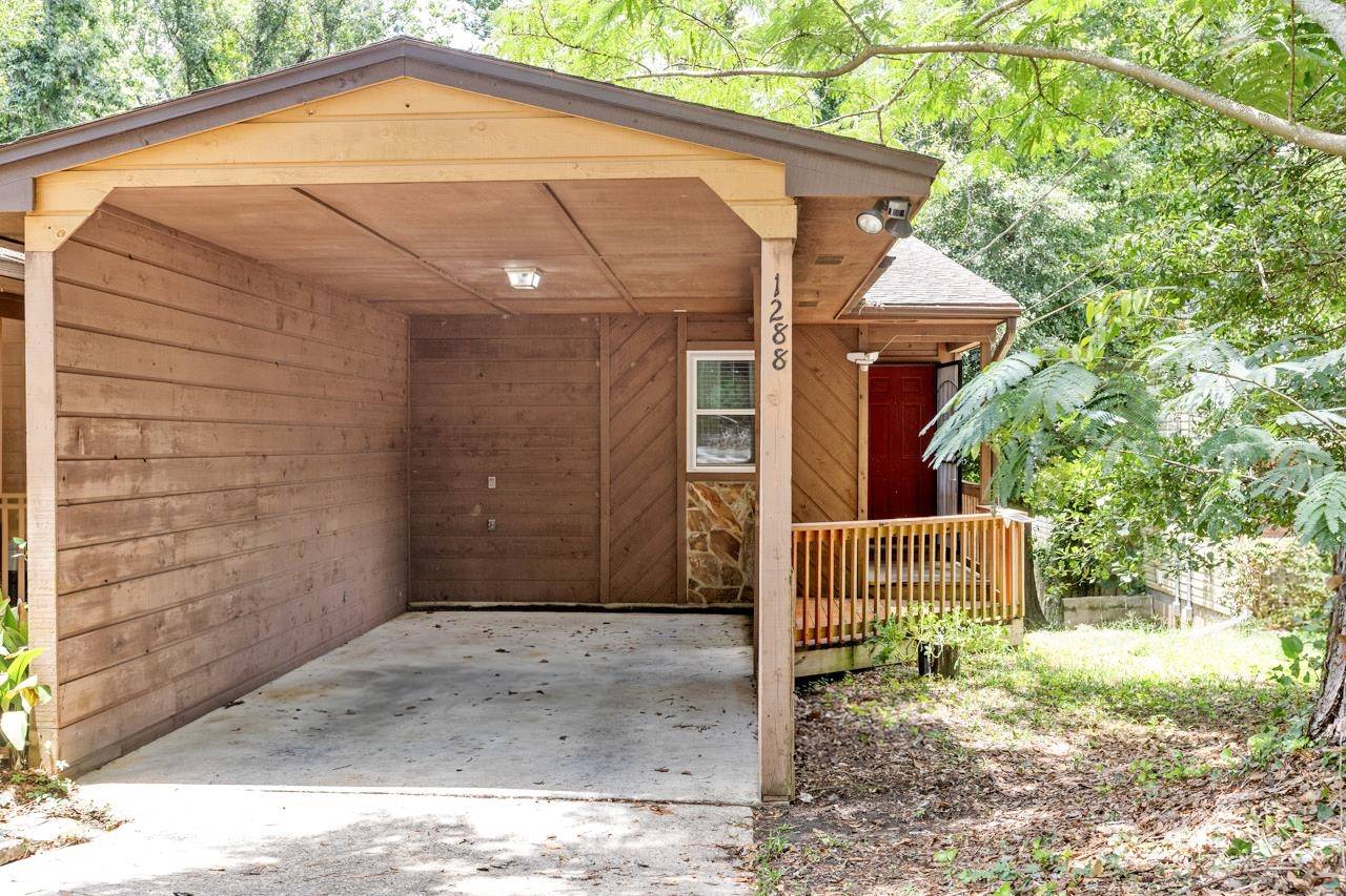 Tallahassee, FL 32301,1288 Cross Creek Circle