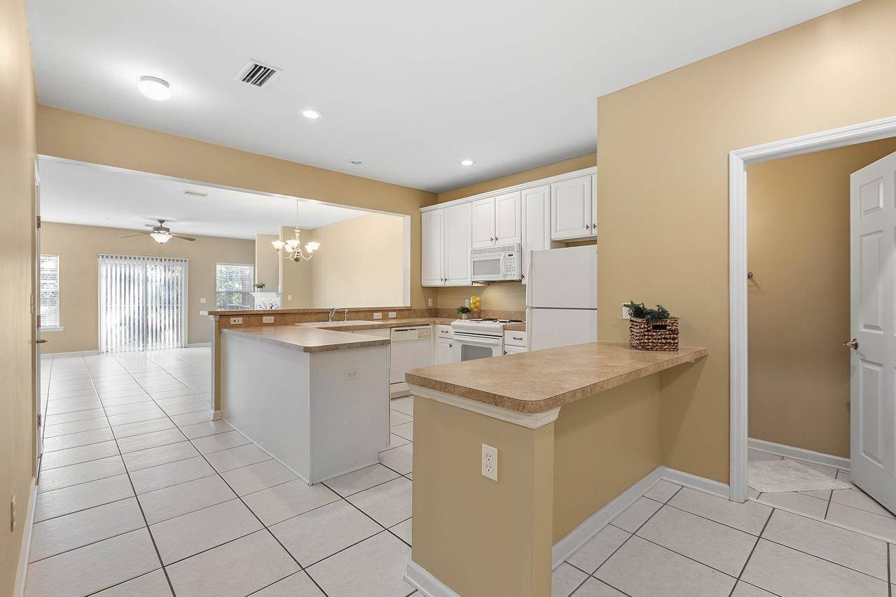 Tallahassee, FL 32303,1325 STONE Road #503