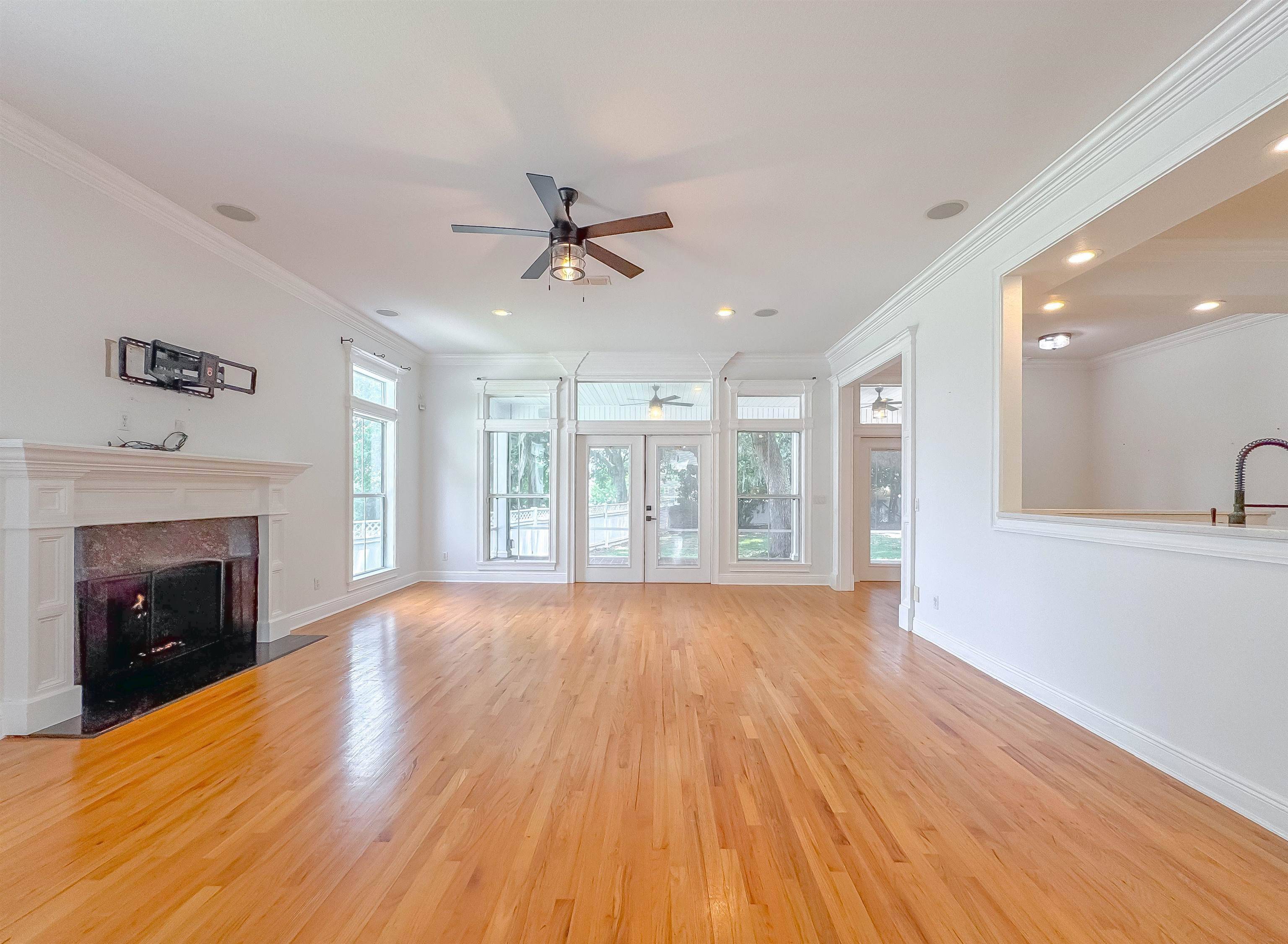 Tallahassee, FL 32311,3261 Carollton Drive