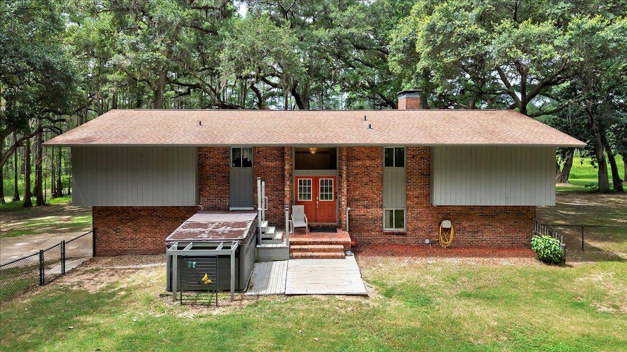 Tallahassee, FL 32317,7737 Deepwood Trail
