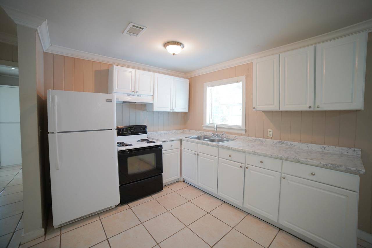 Tallahassee, FL 32311,3424 Orlando Drive #1