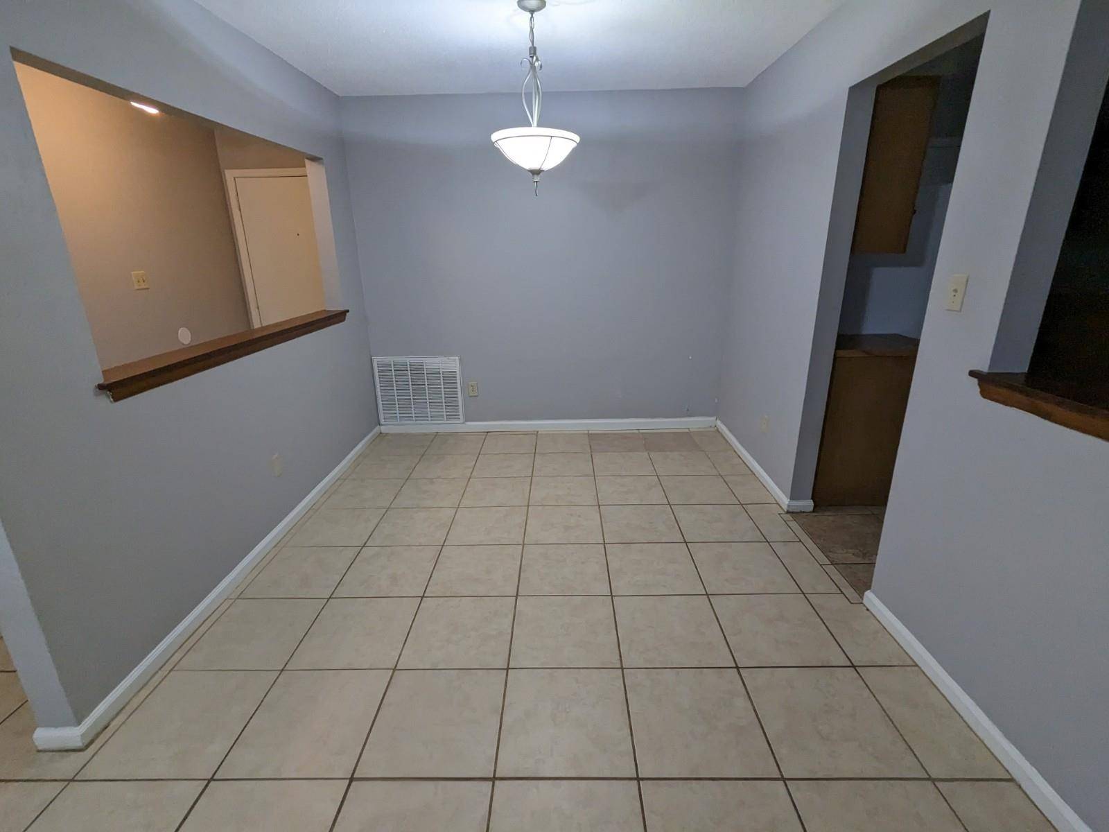 Tallahassee, FL 32312,3419 Thresher Drive