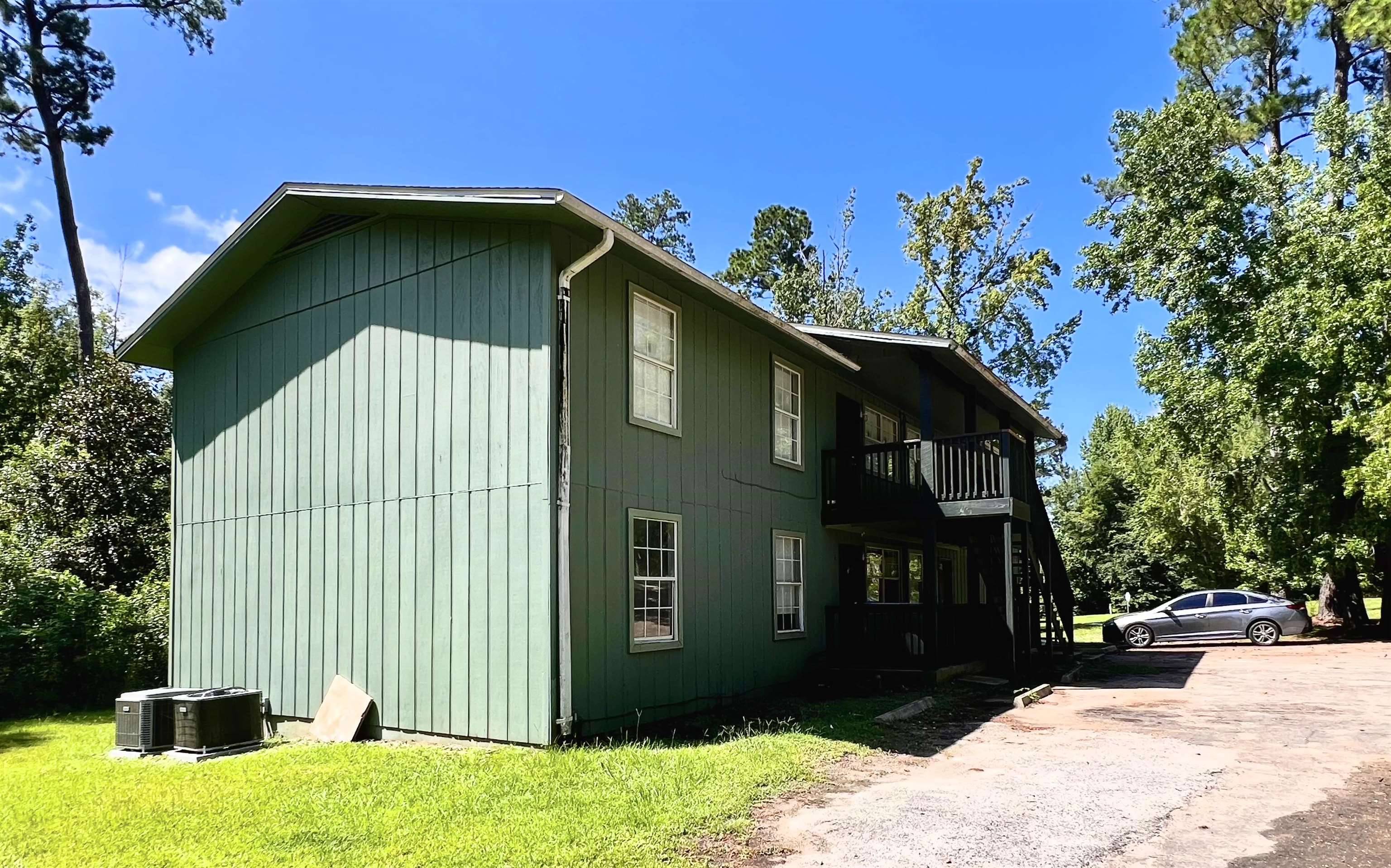 Chattahoochee, FL 32324,851 Maple Street #8