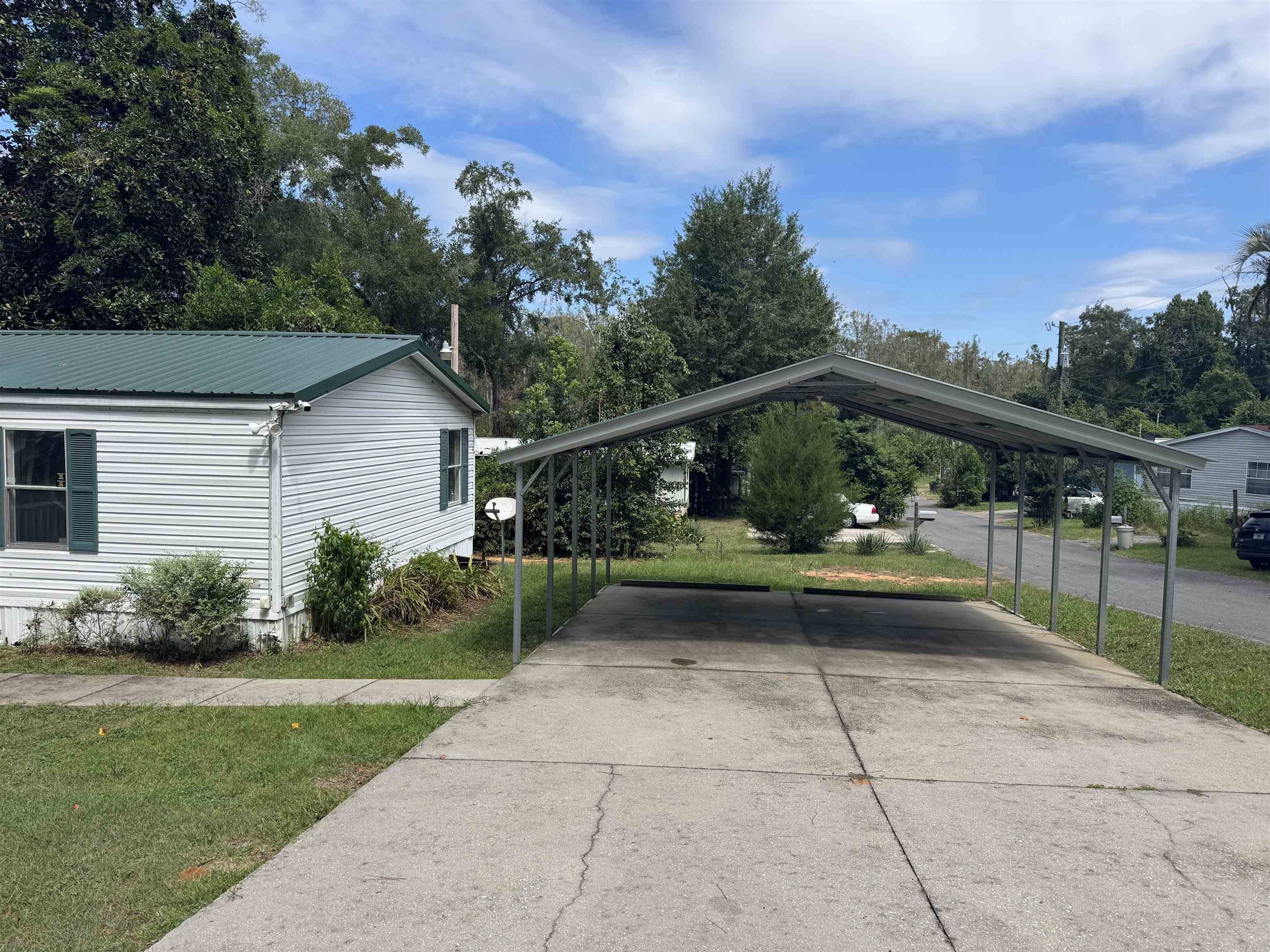 Tallahassee, FL 32304,5286 Key Deer Drive