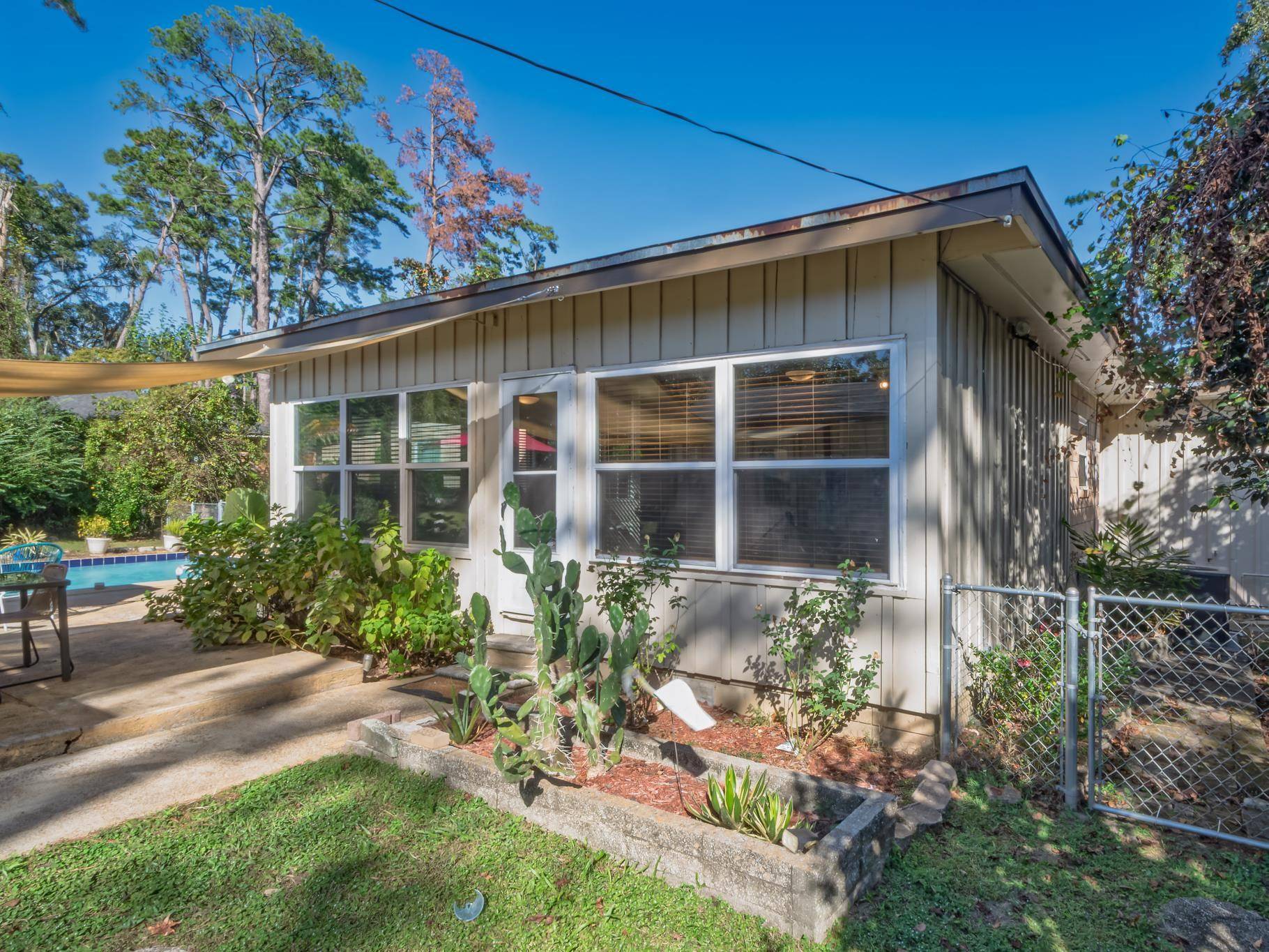 Tallahassee, FL 32301,2000 Alban Avenue