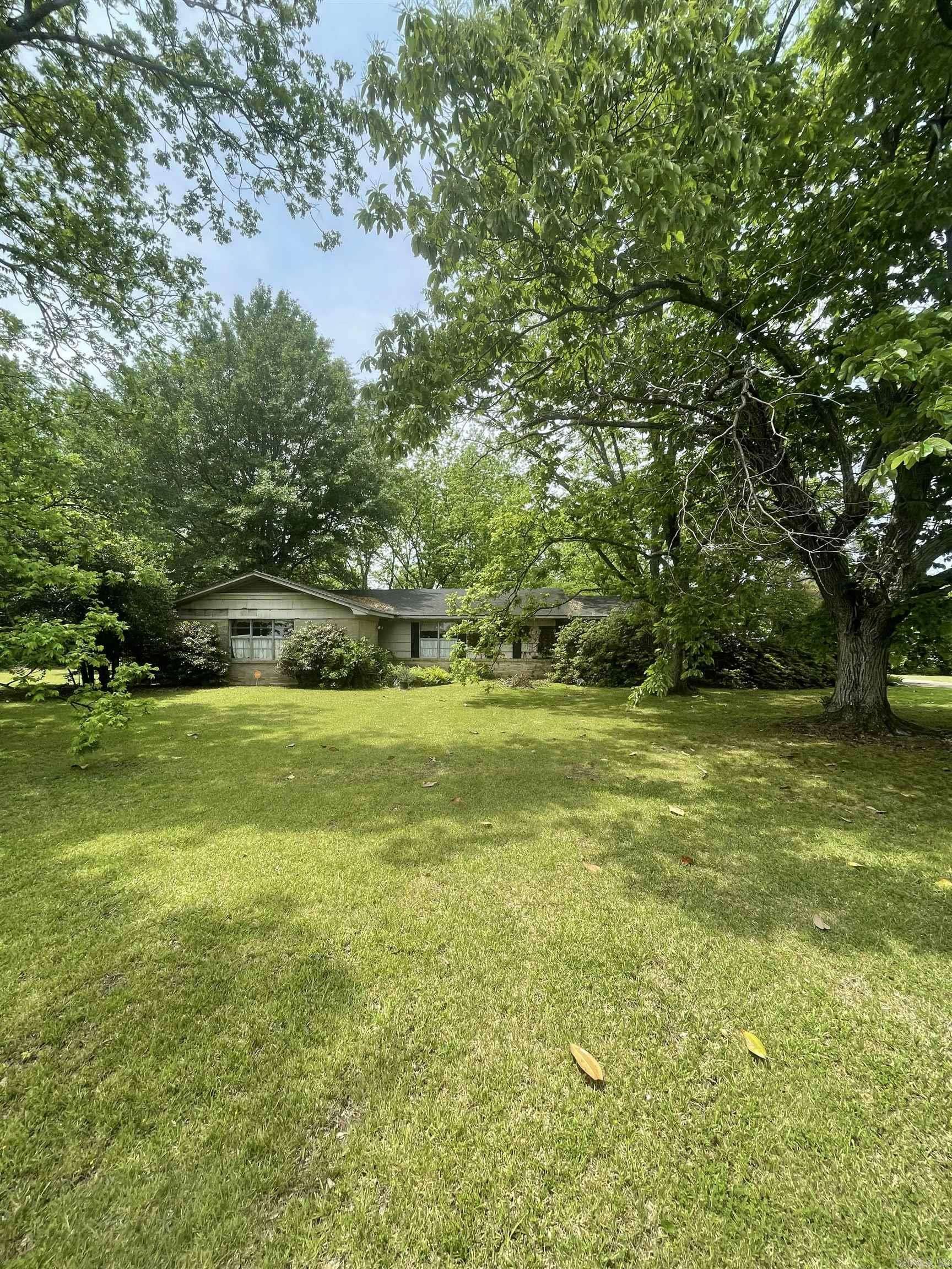 Mcgehee, AR 71654,Address not disclosed