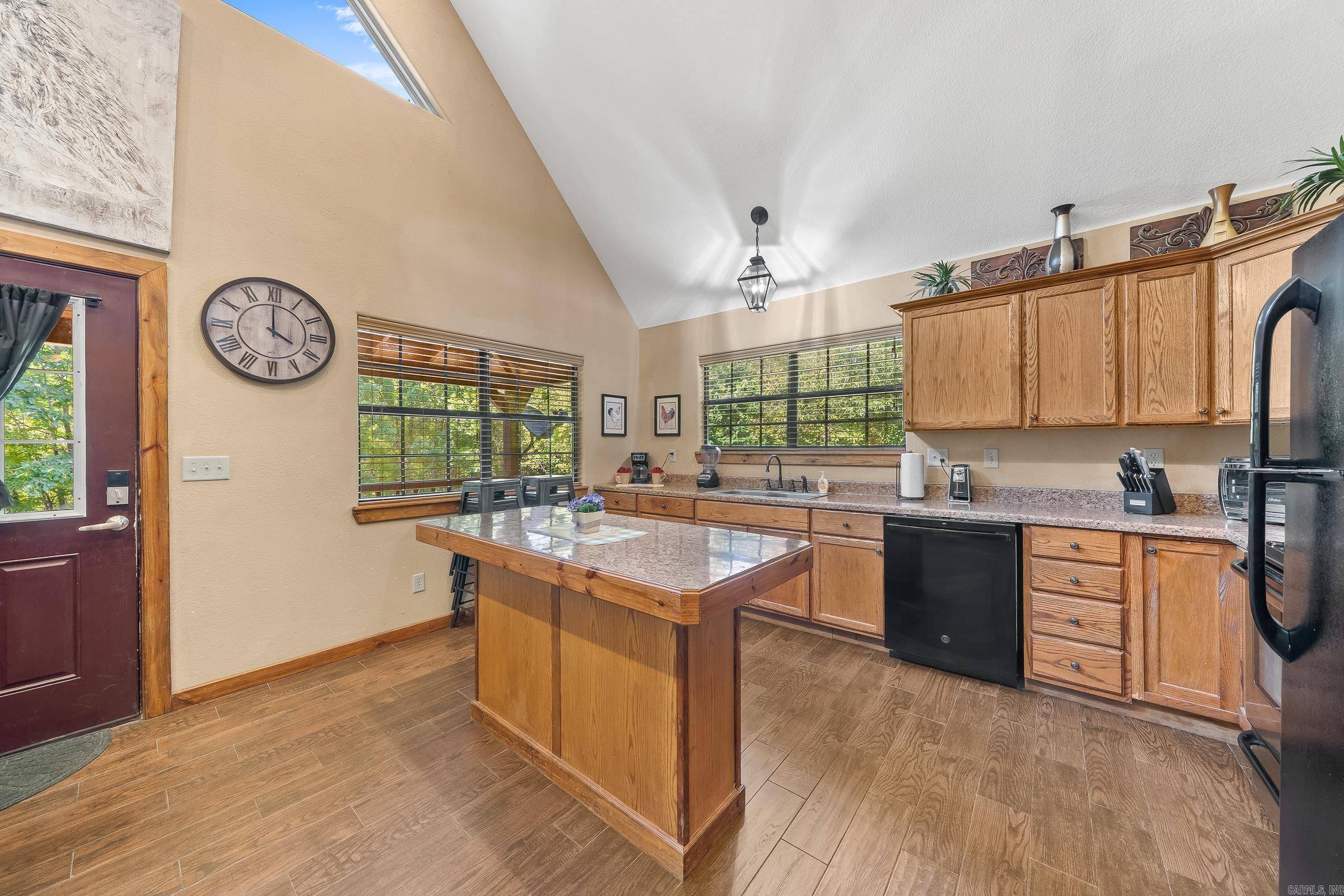 Mena, AR 71953,1210 POLK 61