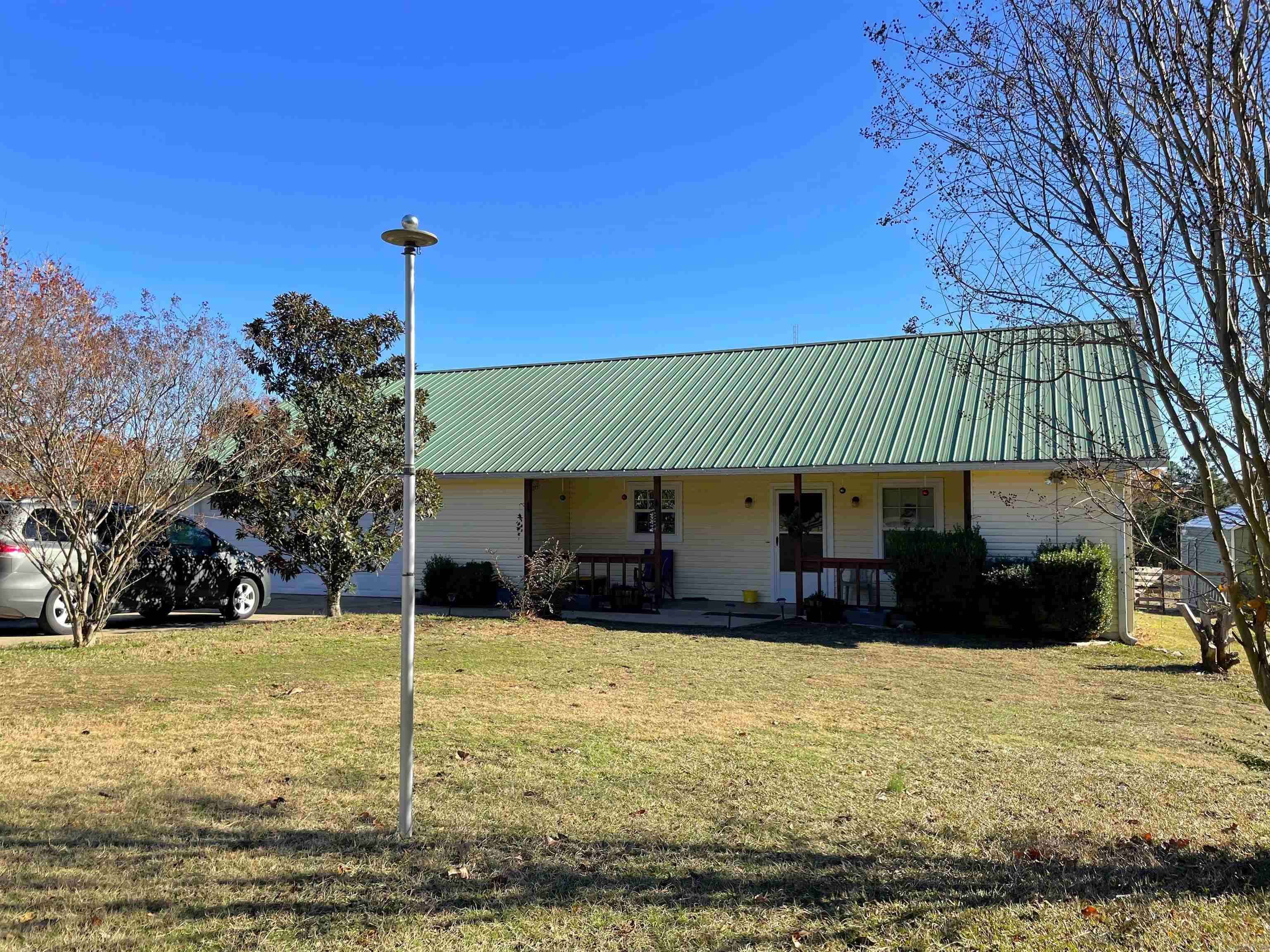 Hatfield, AR 71945,147 Polk Road 26