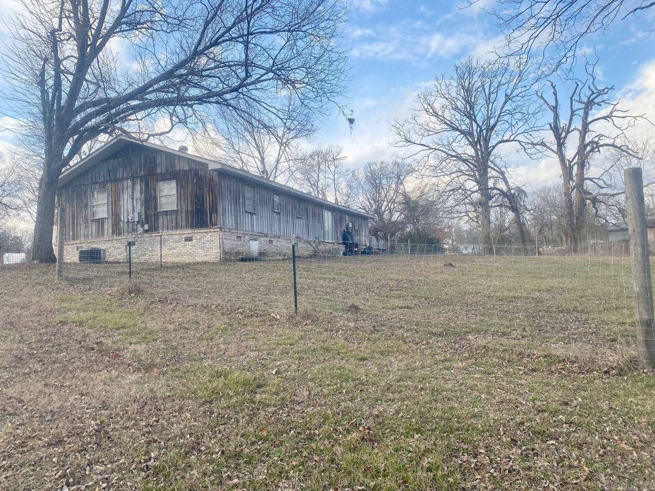 Gurdon, AR 71743,24 Welch Road