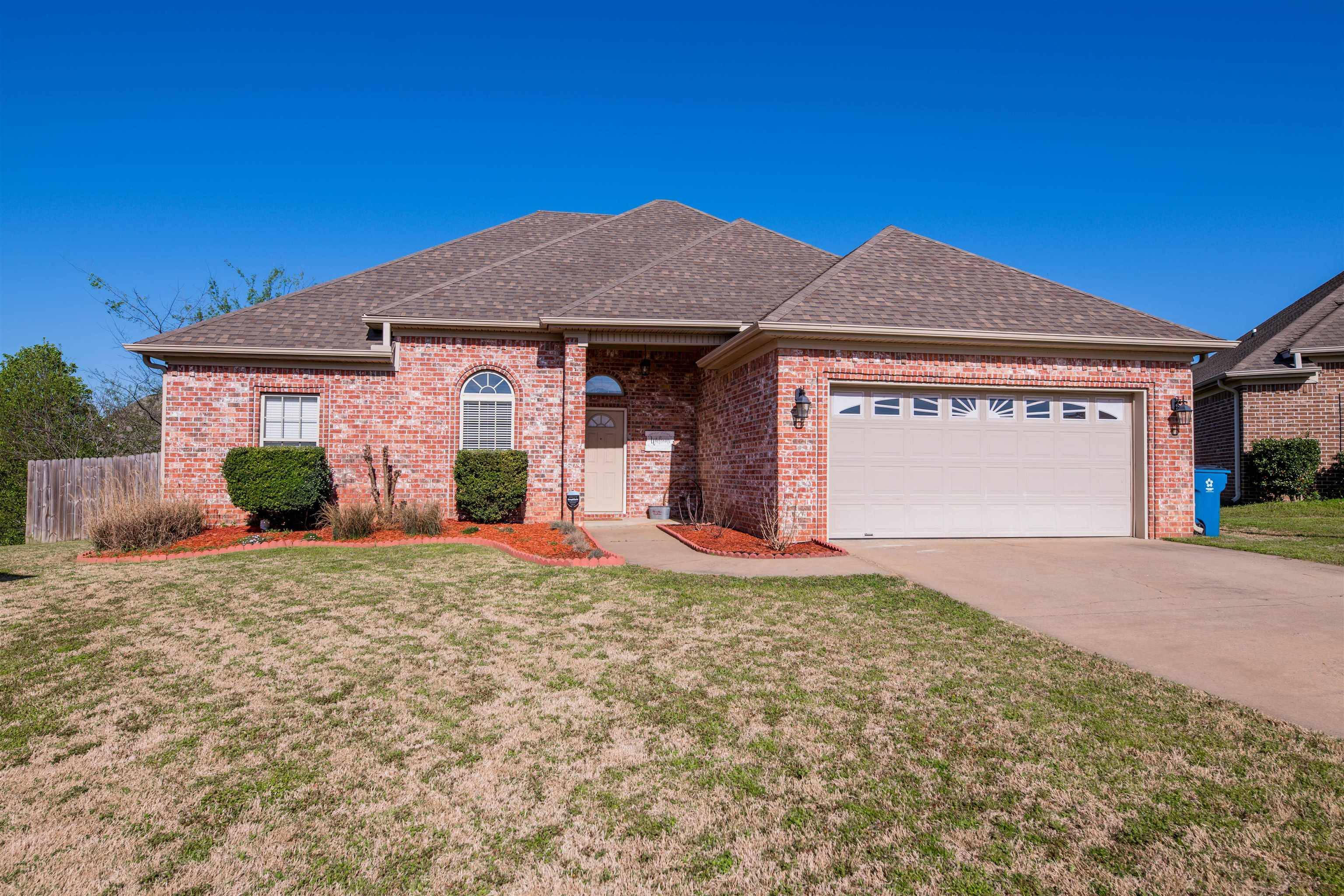 Benton, AR 72019,5504 Village Loop