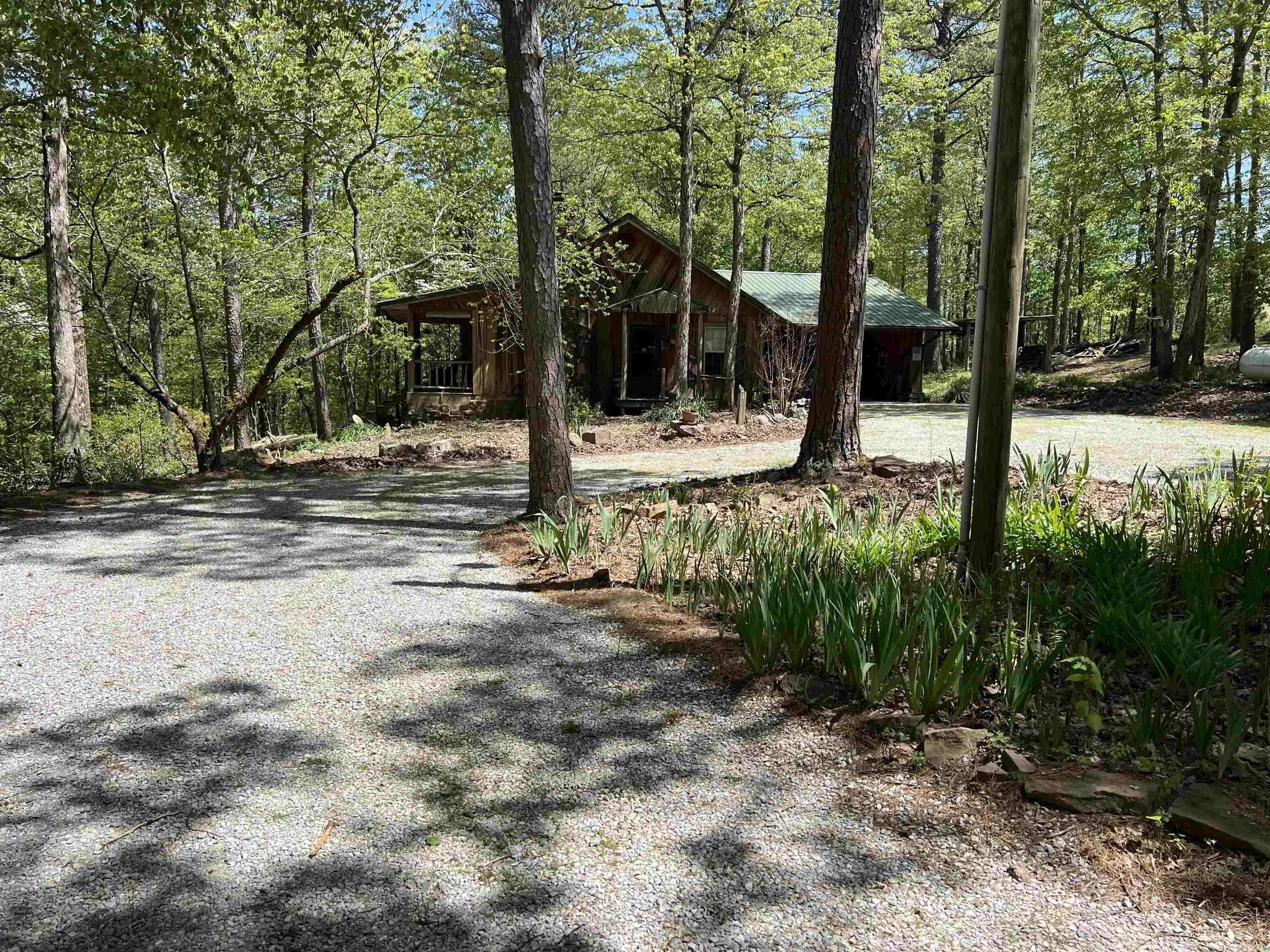 Shirley, AR 72153-7552,370 Leech Drive
