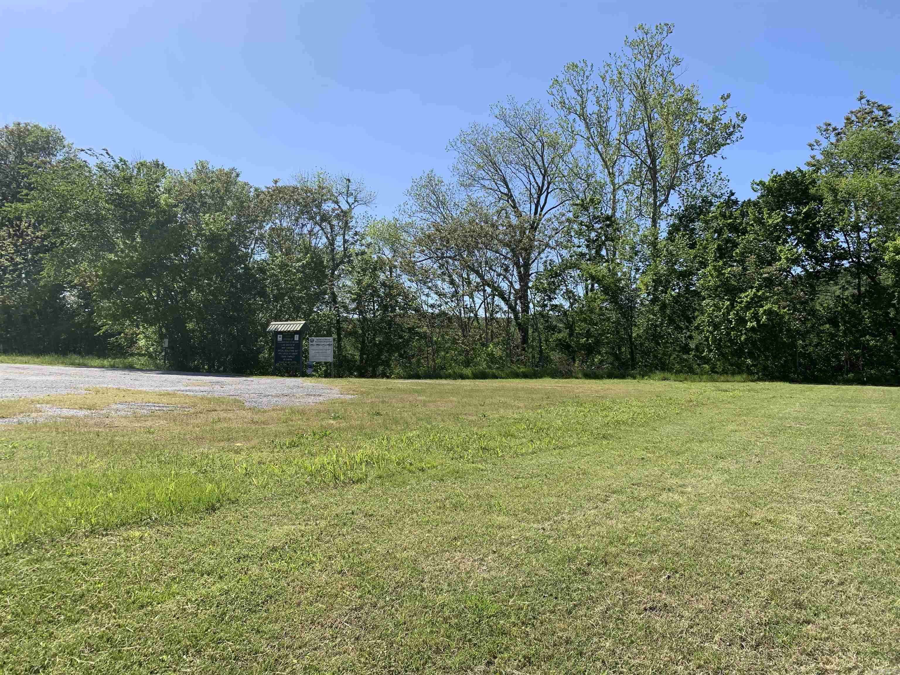 Mountain View, AR 72560,263 River Valley Road