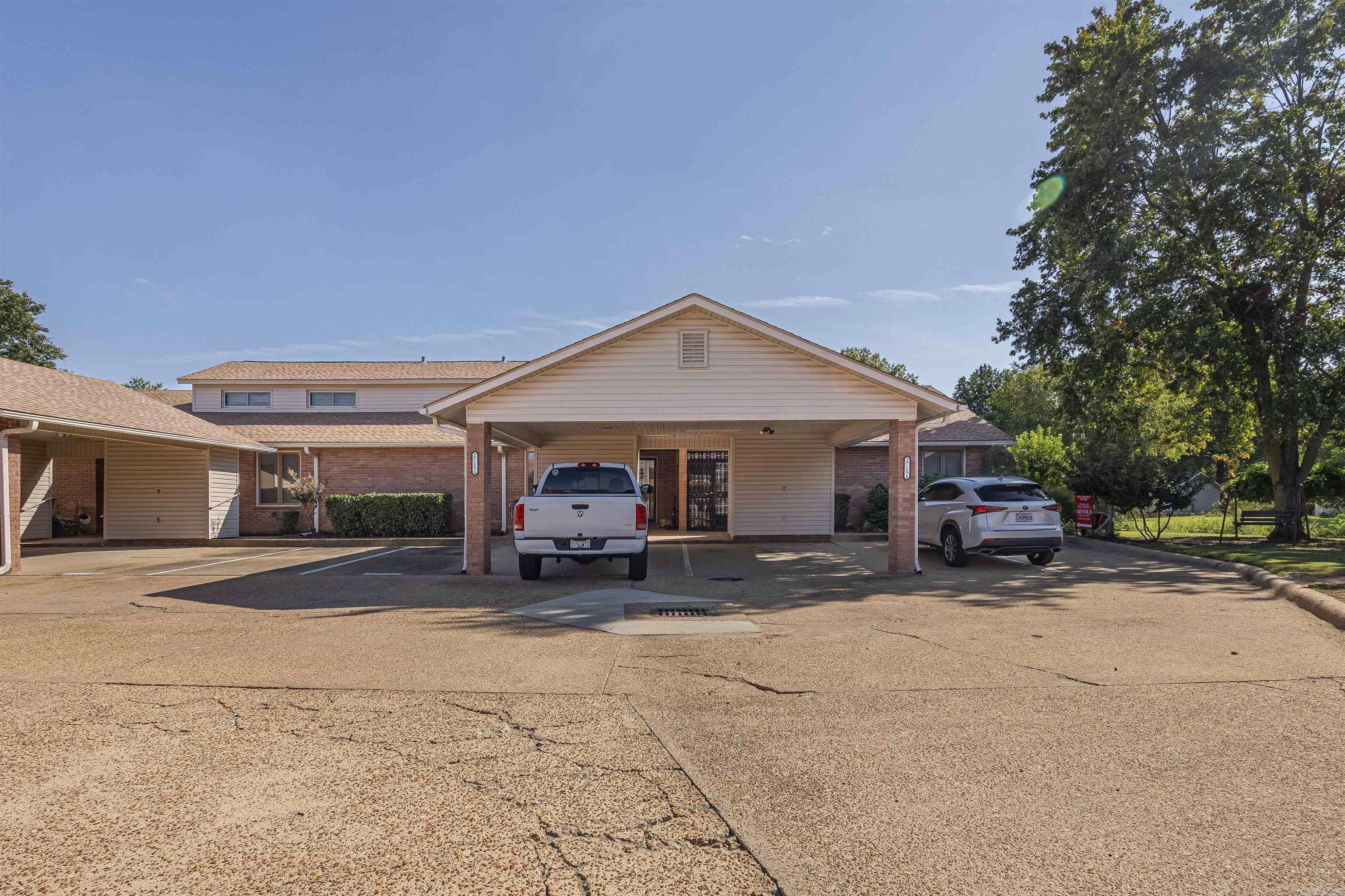 Jonesboro, AR 72401,2715 Greenbriar DriveD