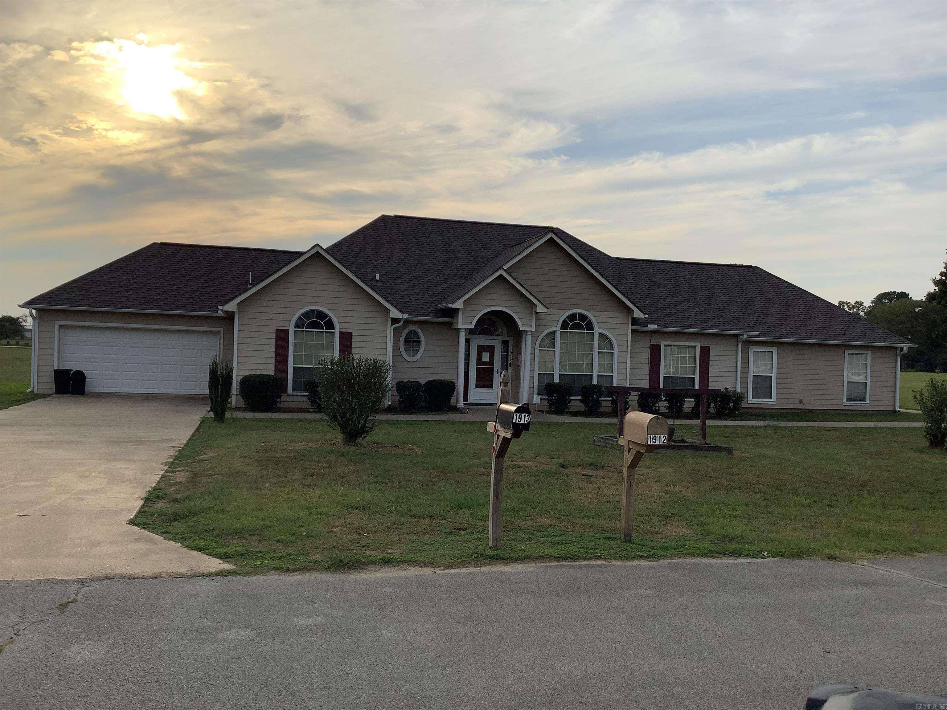 Augusta, AR 72006-0000,1913 N Twelfth Street