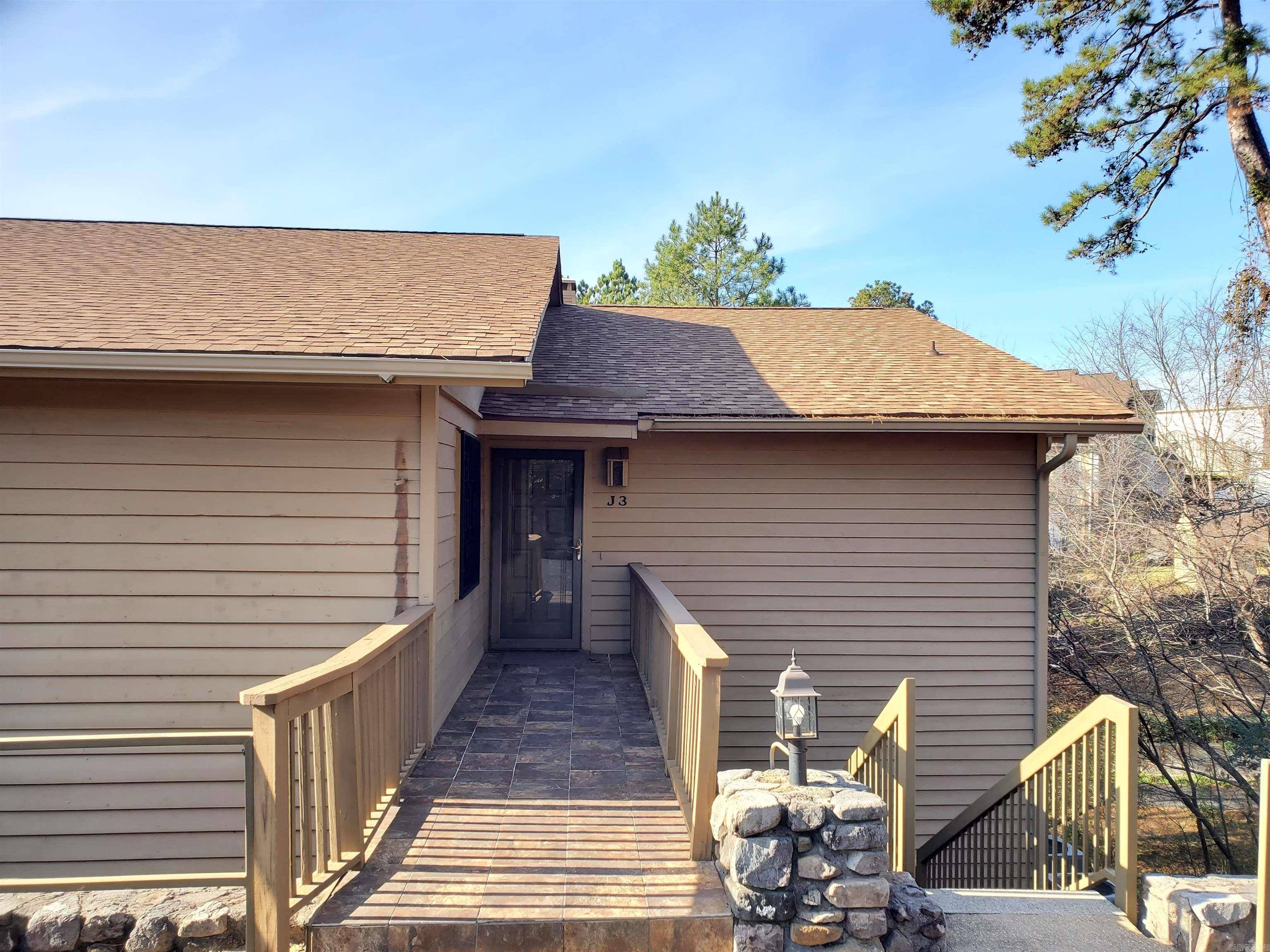 Lake Hamilton, AR 71913,724 Weston Rd RoadJ3
