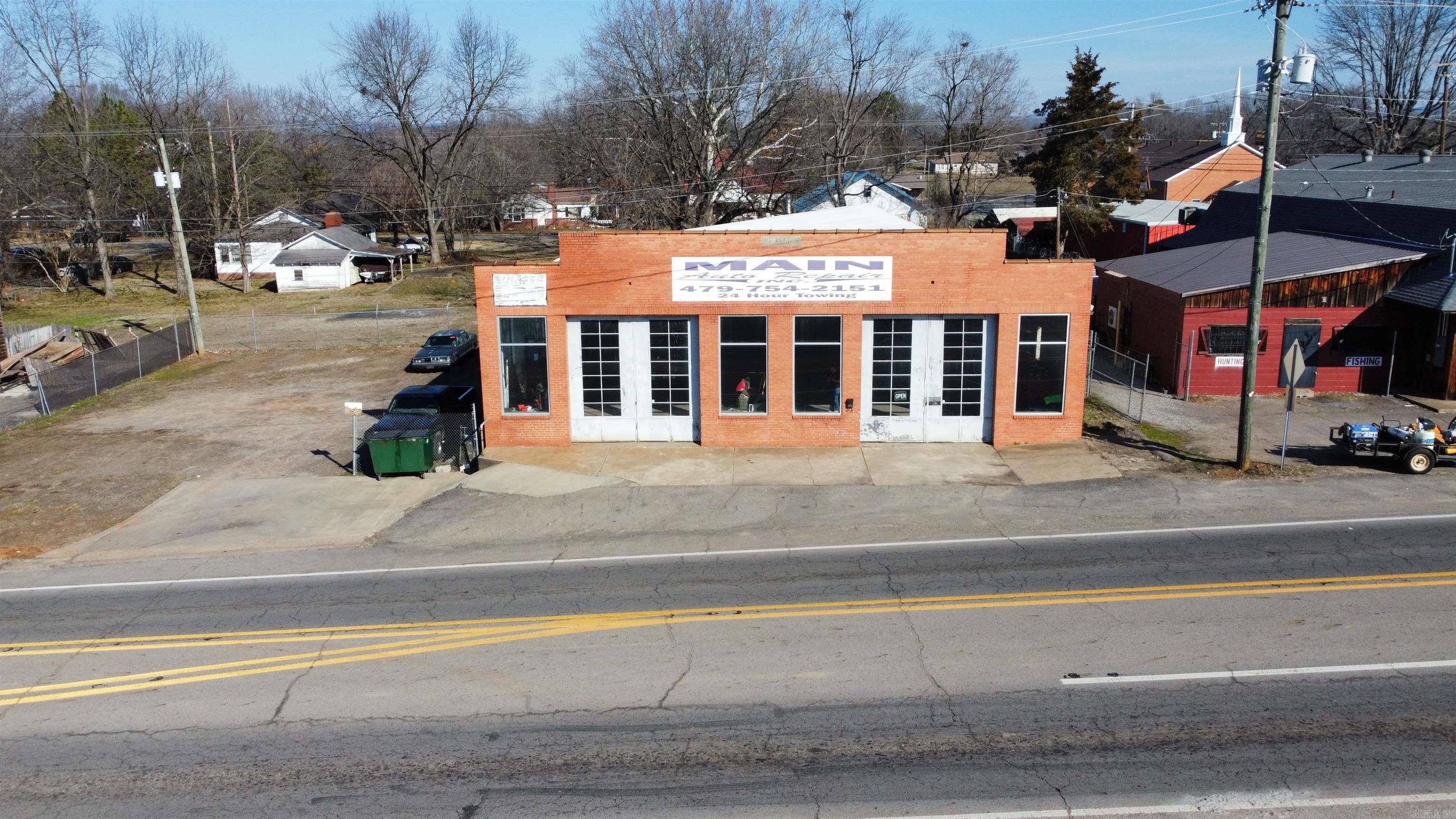 Clarksville, AR 72830,1406 W Main Street