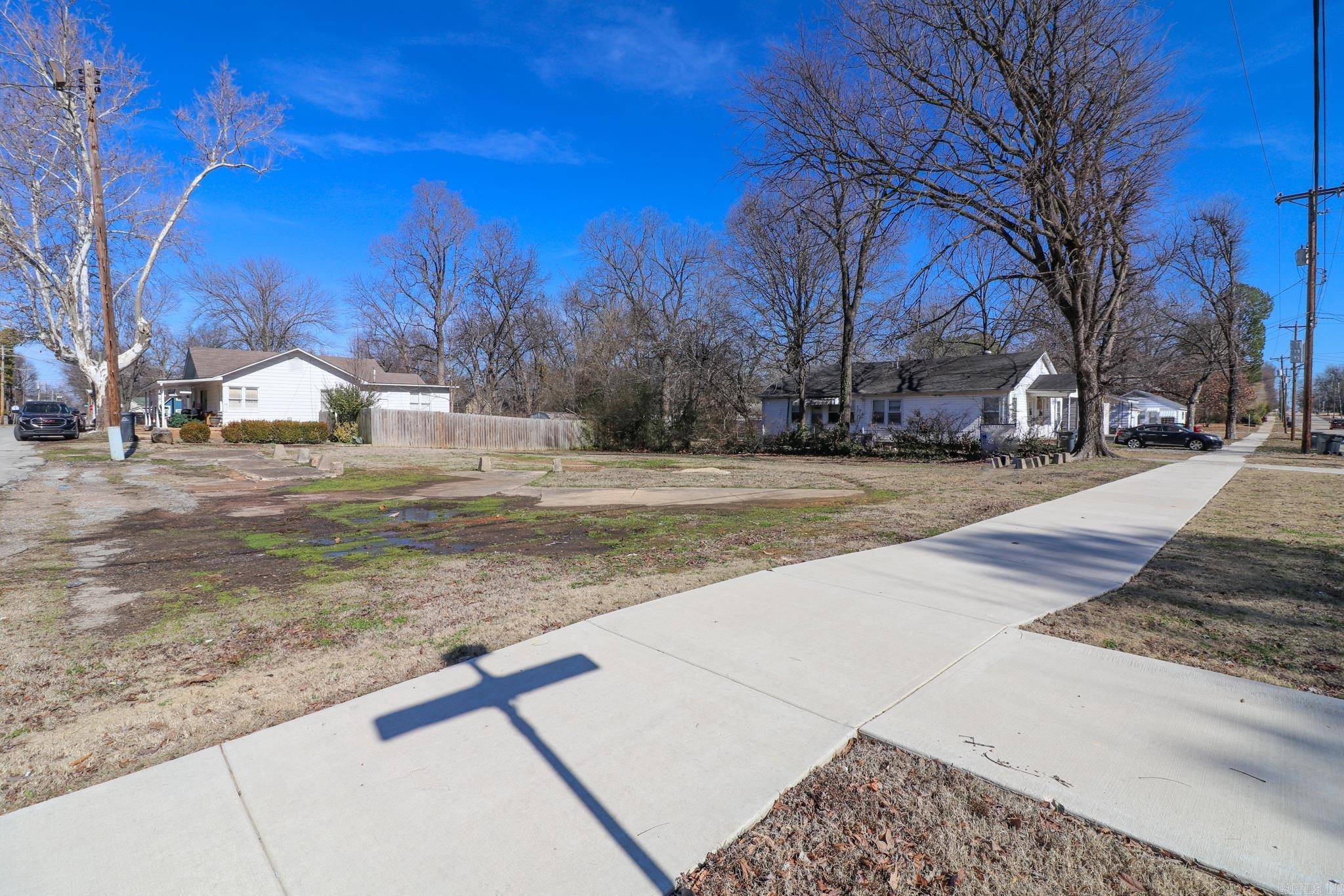Jonesboro, AR 72401,826 W Matthews