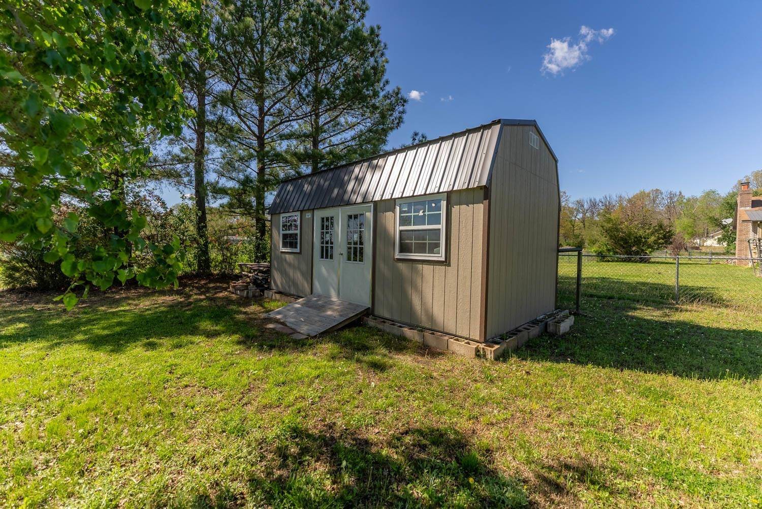 Horseshoe Bend, AR 72512,1811 Friendly Point
