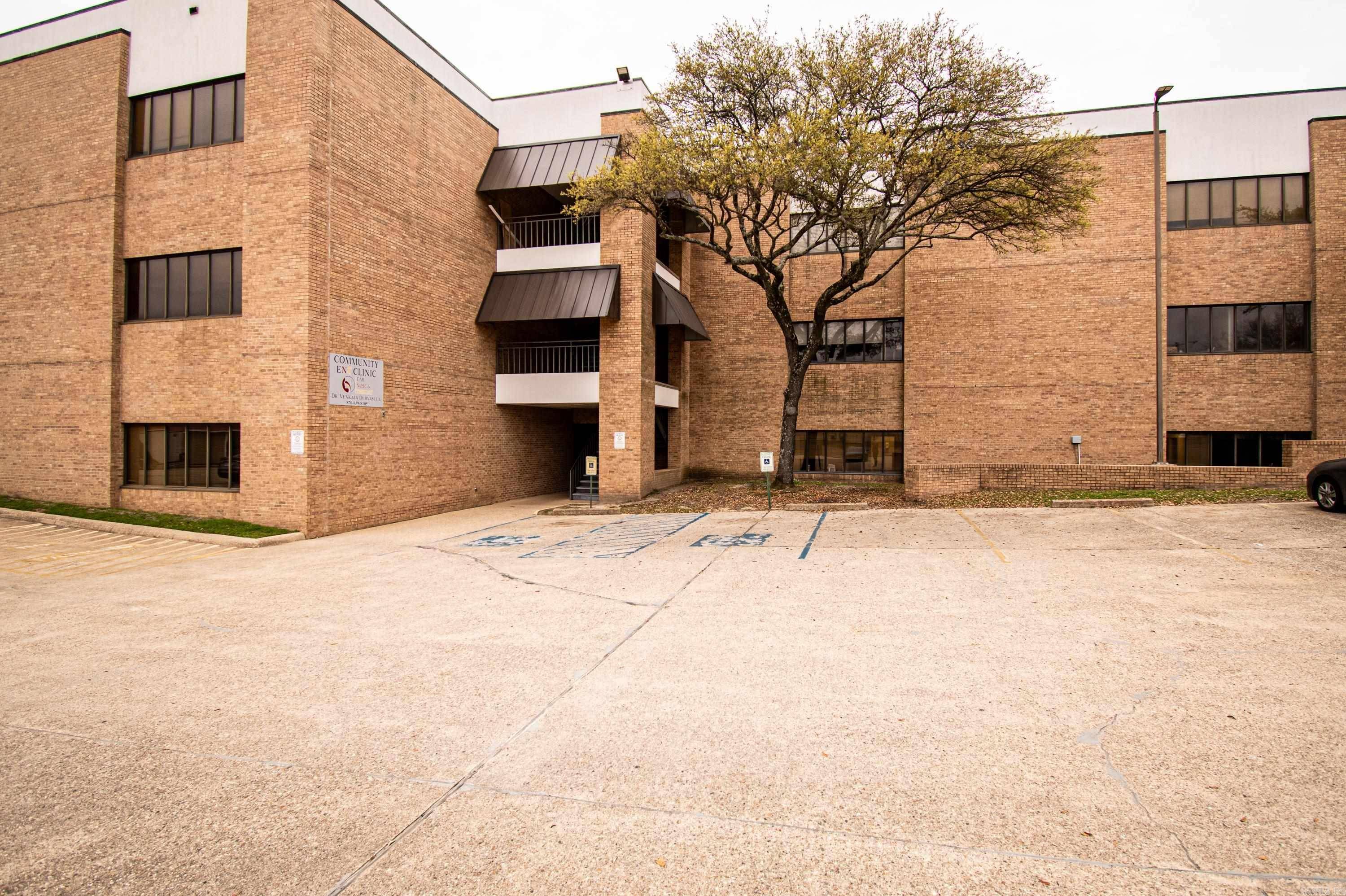 El Dorado, AR 71730,403 W Oak Street