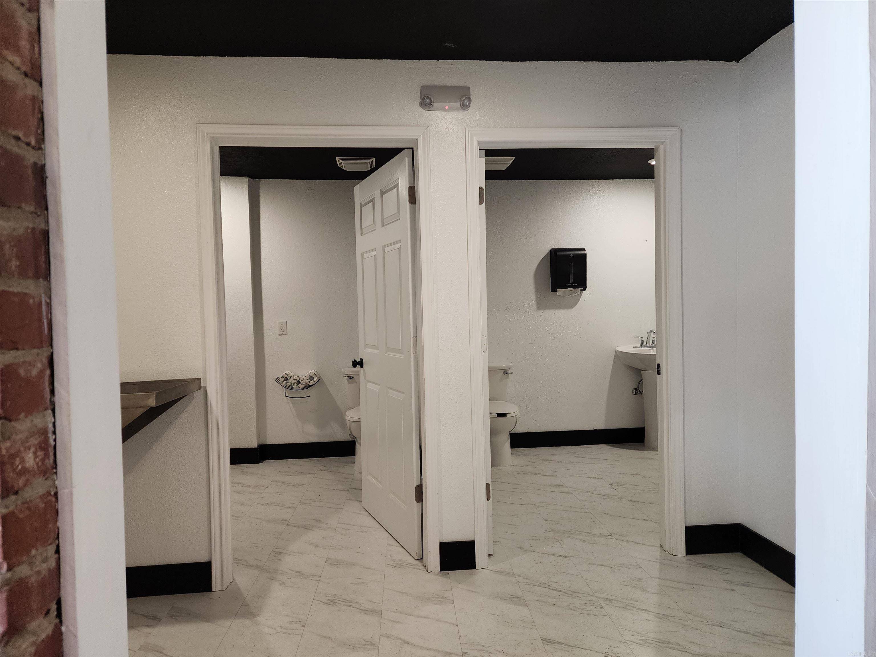 Hot Springs, AR 71901,305 Broadway St Street