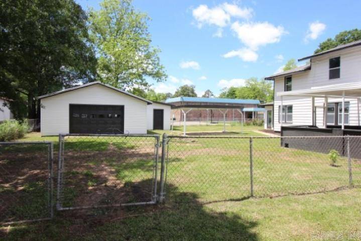 Lonoke, AR 72086,410 Barnes Street