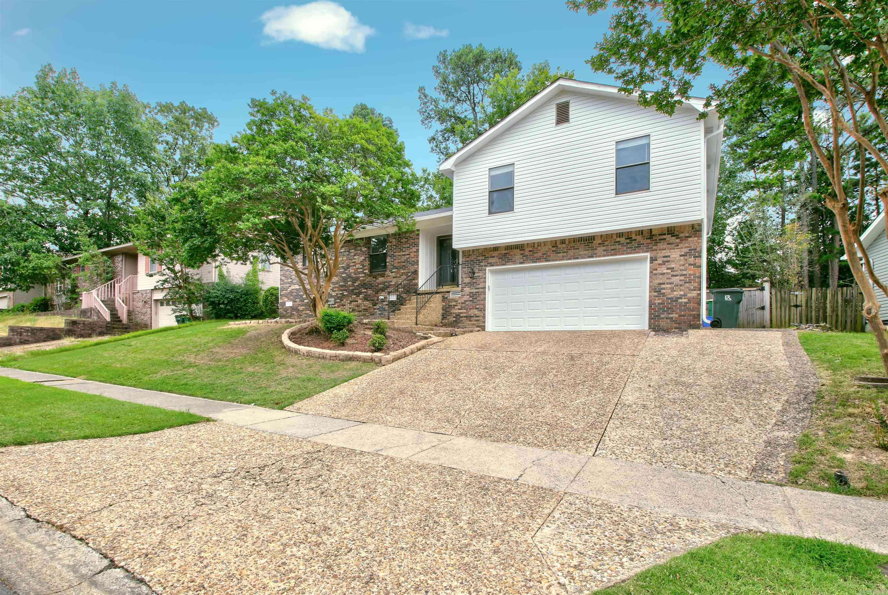 Little Rock, AR 72212,13215 Pleasant Forest Drive