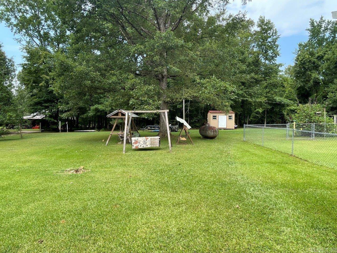 Warren, AR 71671,348 N Hwy 8 Highway