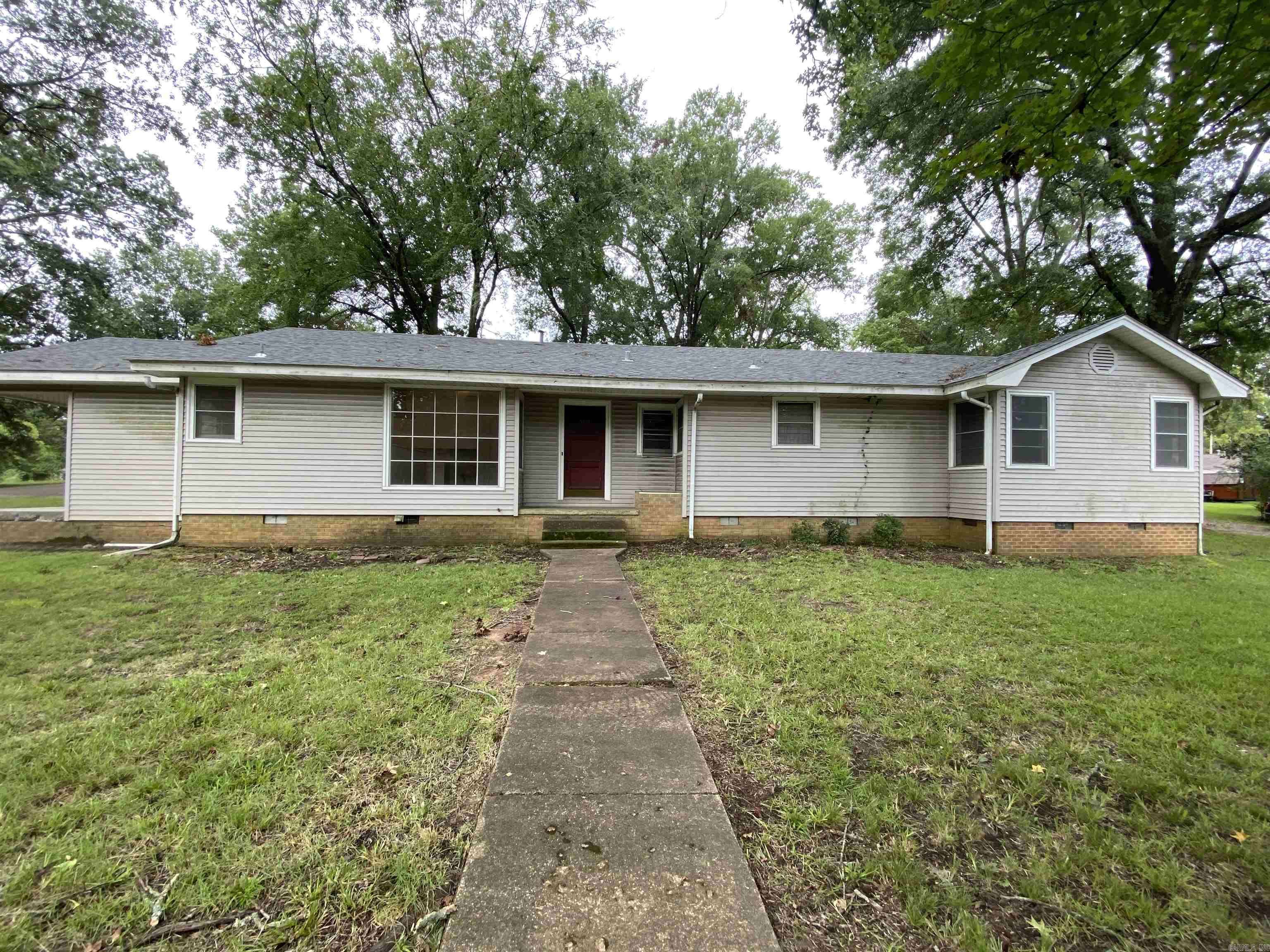 Nashville, AR 71852,501 W Sunset Street