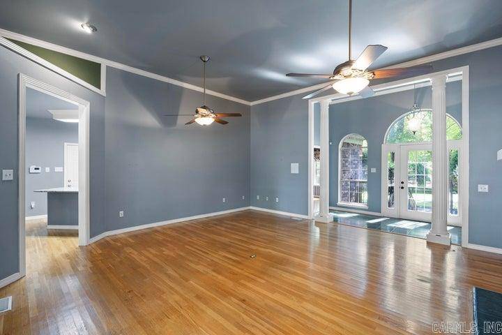 Russellville, AR 72801,254 S Enid Avenue